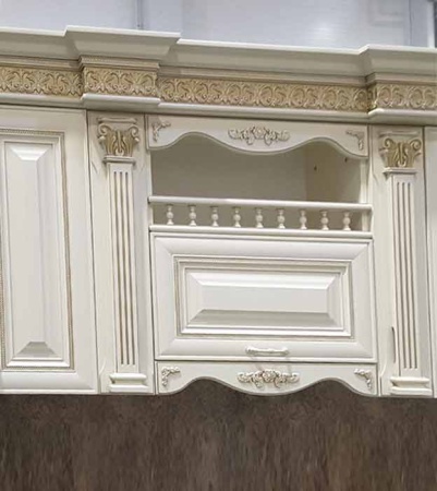 Декоративный элемент из ABS-пластика SY 09133 на мебельном фасаде - пример использования.
