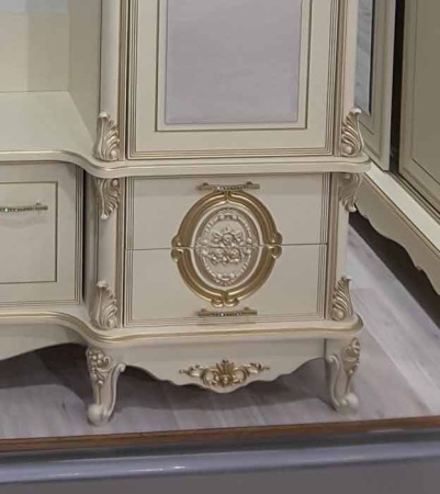 Декоративный элемент SY 1194 на мебели - пример использования.