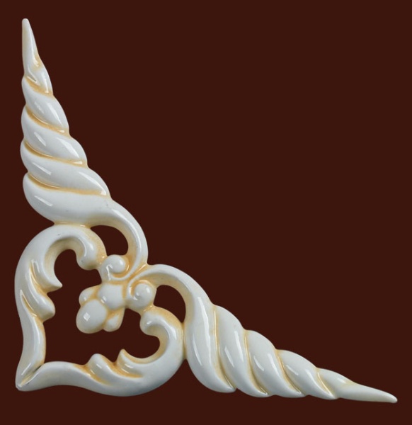 Угловой декоративный элемент SY 0536 для фасадов и мебели различного назначения.