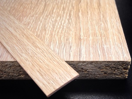 Кромочная лента ПВХ 0,4*19 мм PV3181 с плитой ЛДСП 16 мм дуб сонома.