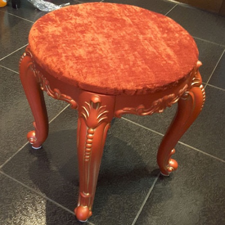 Табурет на базе комплекта для пуфика SY 33004.