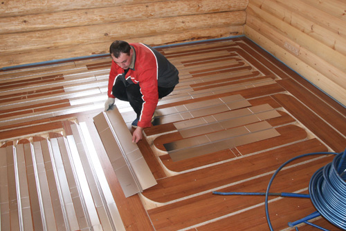 Под ламинат