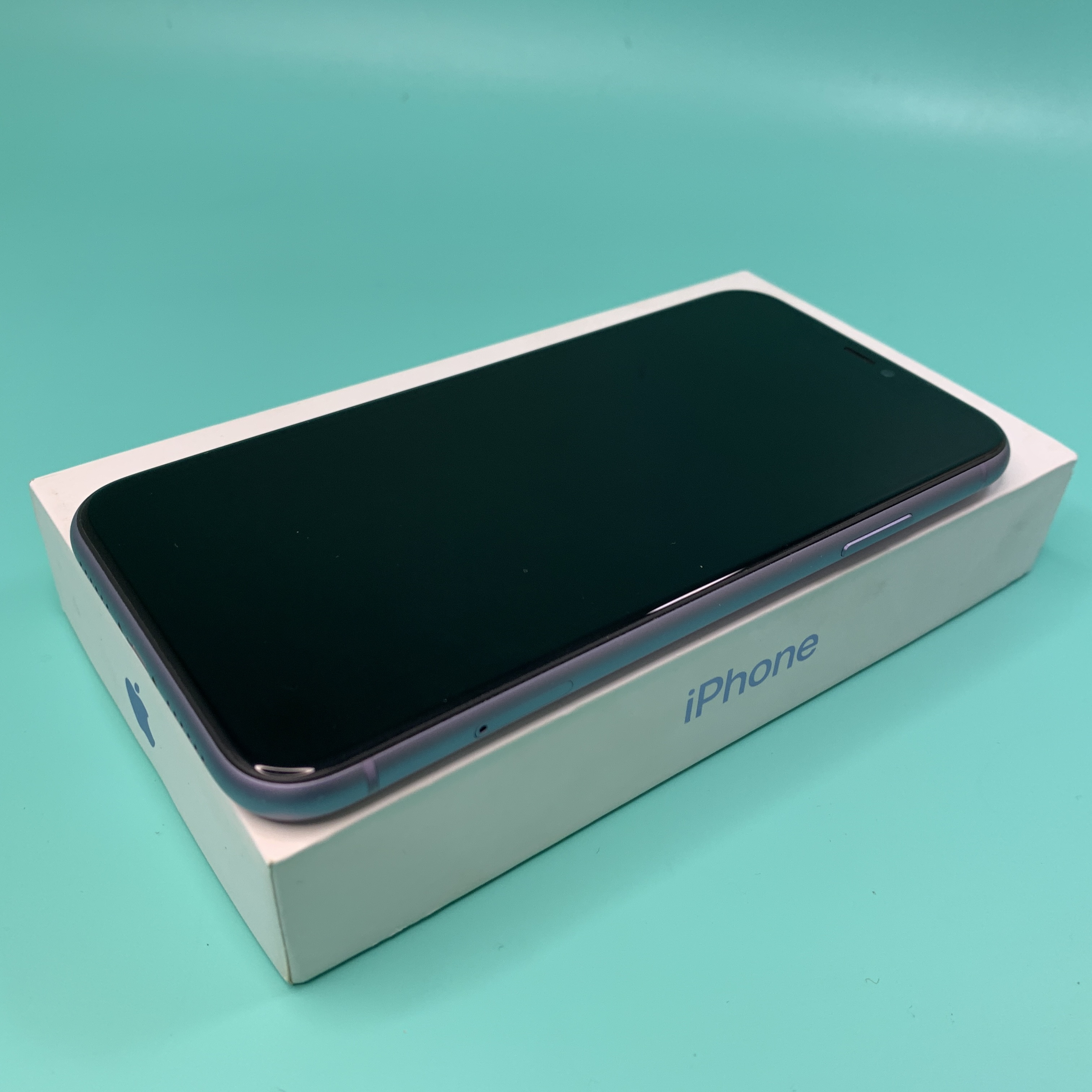 Купить iPhone 11 64gb Purple (Б\У) в Симферополе