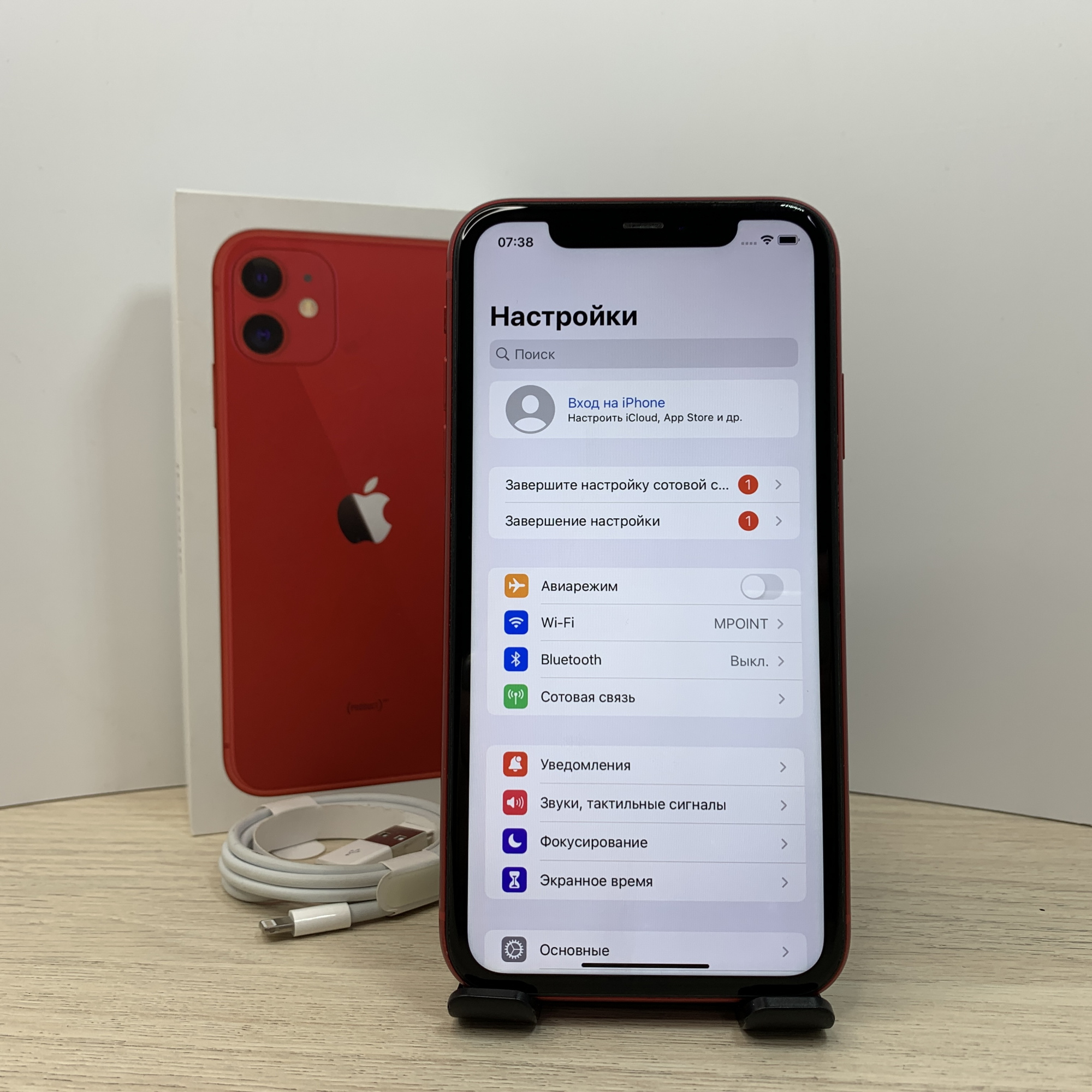 Купить iPhone 11 256gb Red (Б\У) в Москве