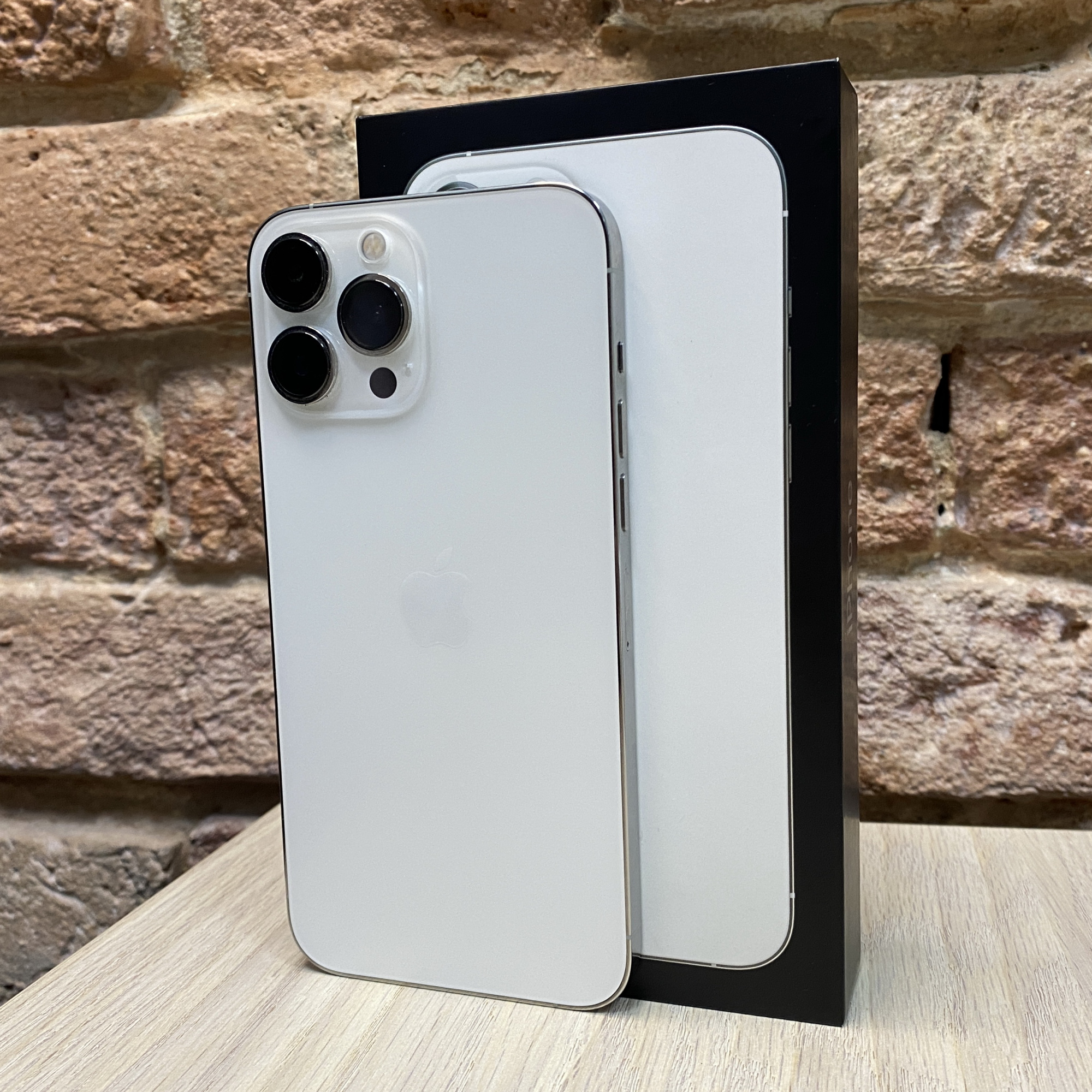 Купить iPhone 13 Pro Max 512gb Silver (Б\У) в Симферополе