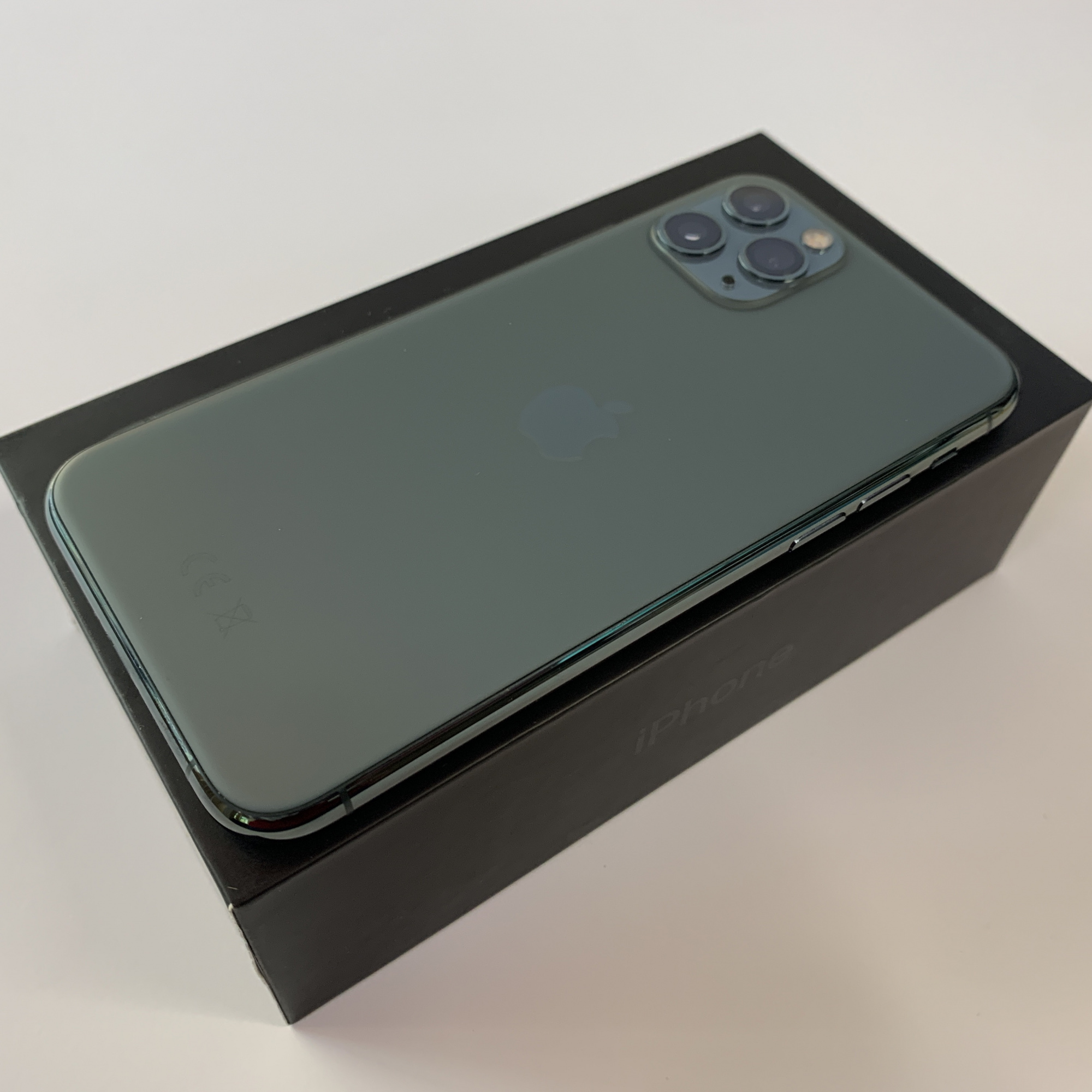 Купить iPhone 11 Pro 256gb Graphite (Б\У) в Симферополе