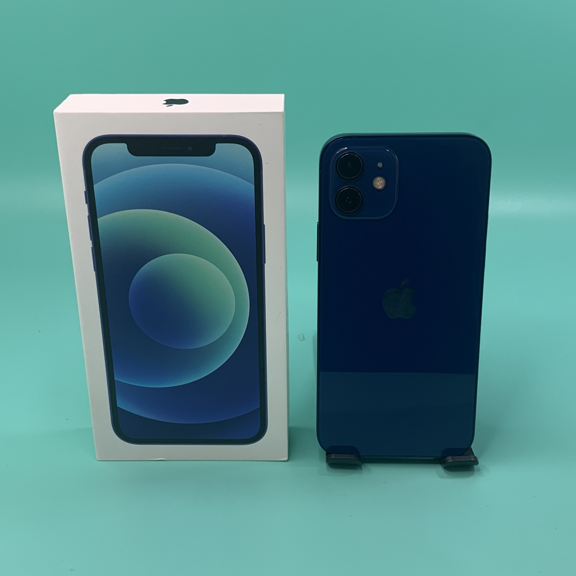 Купить iPhone 12 256gb Blue (Б\У) в Москве