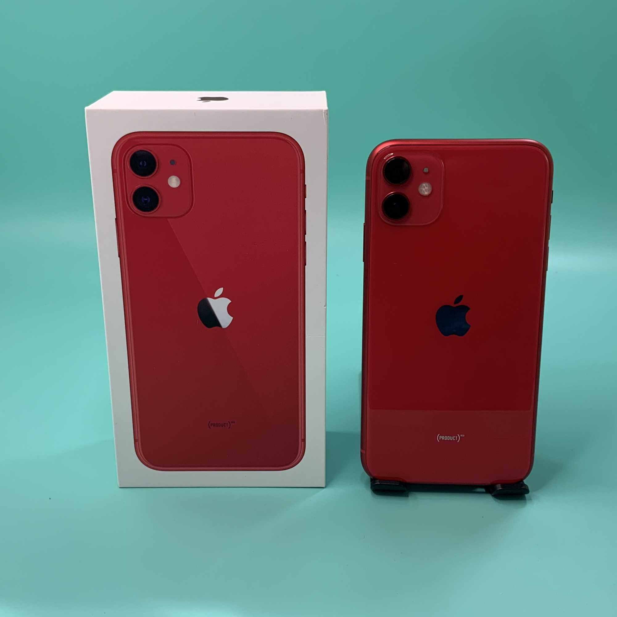 Купить iPhone 11 256gb Red (Б\У) в Москве