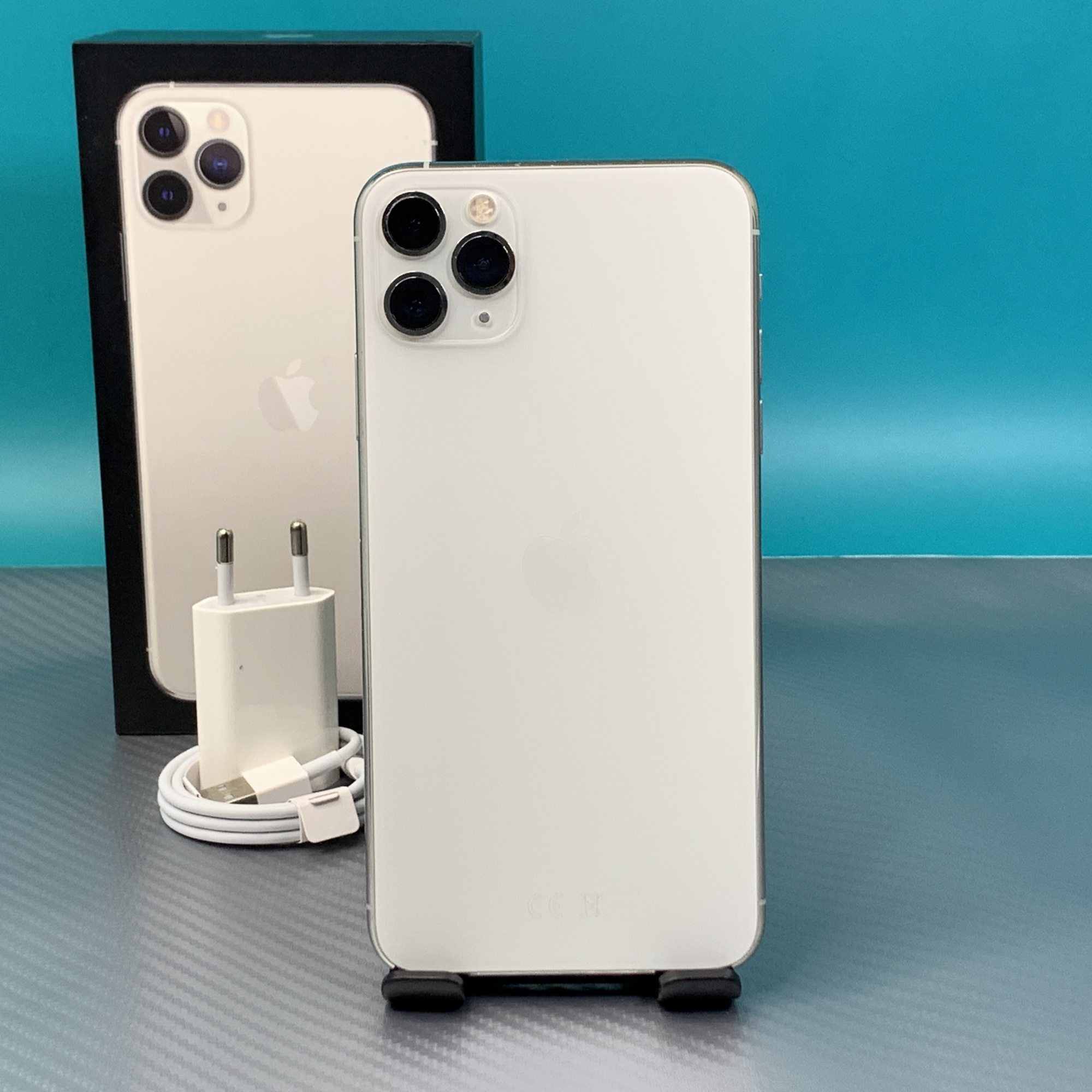 Купить iPhone 11 Pro Max 256gb Silver (Б\У) в Москве