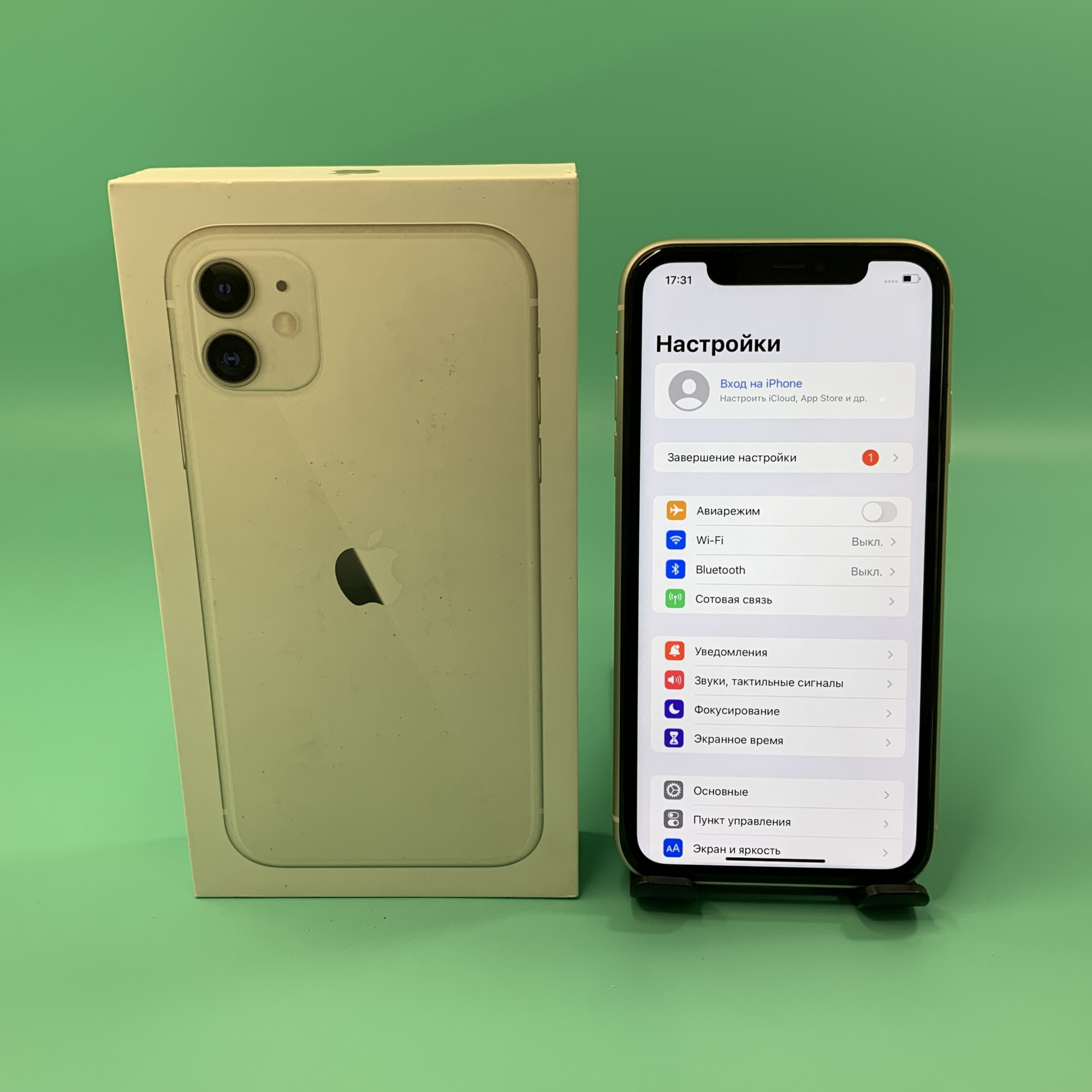 Купить iPhone 11 256gb White (Б\У) в Москве