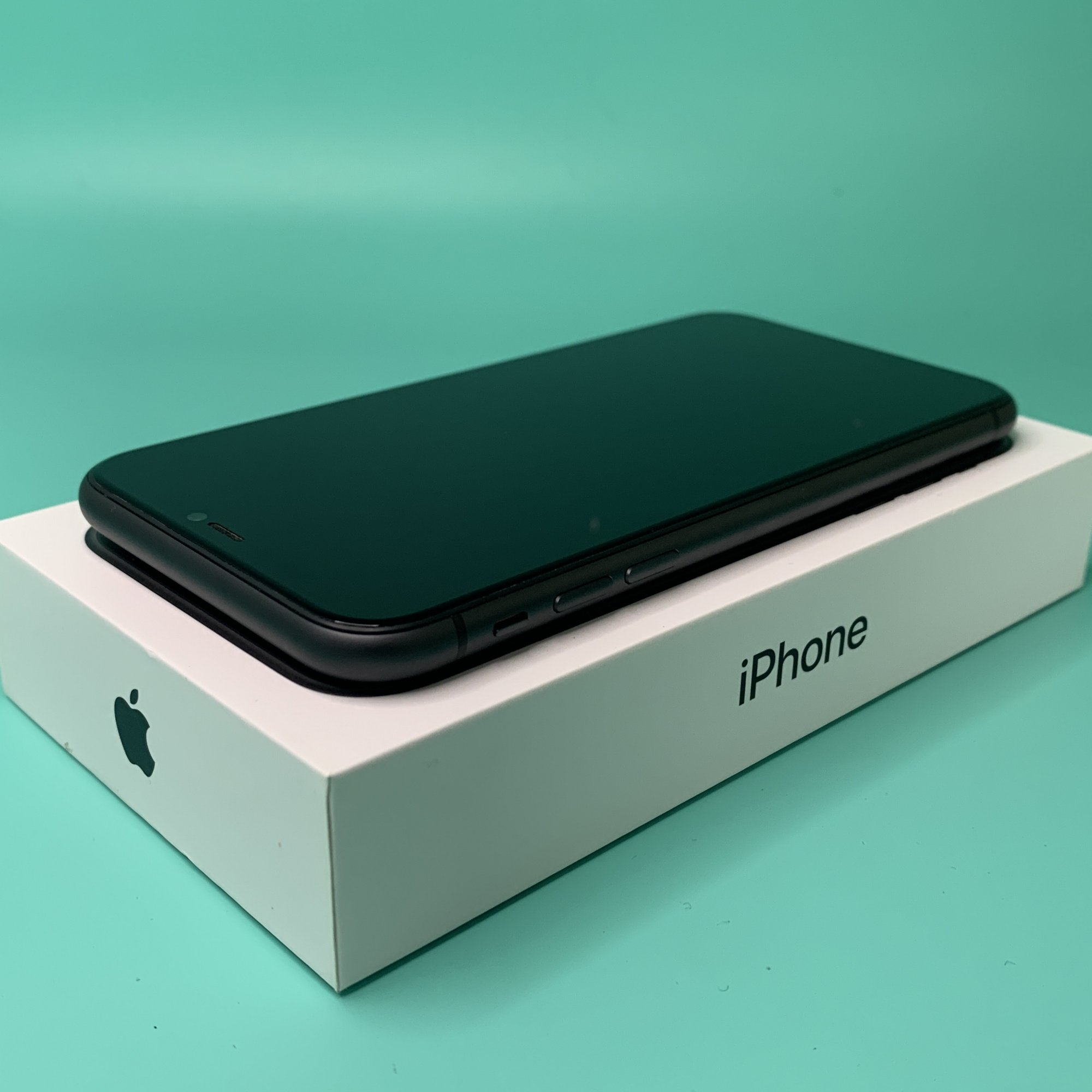 Купить iPhone 11 64gb Black (Б\У) в Симферополе