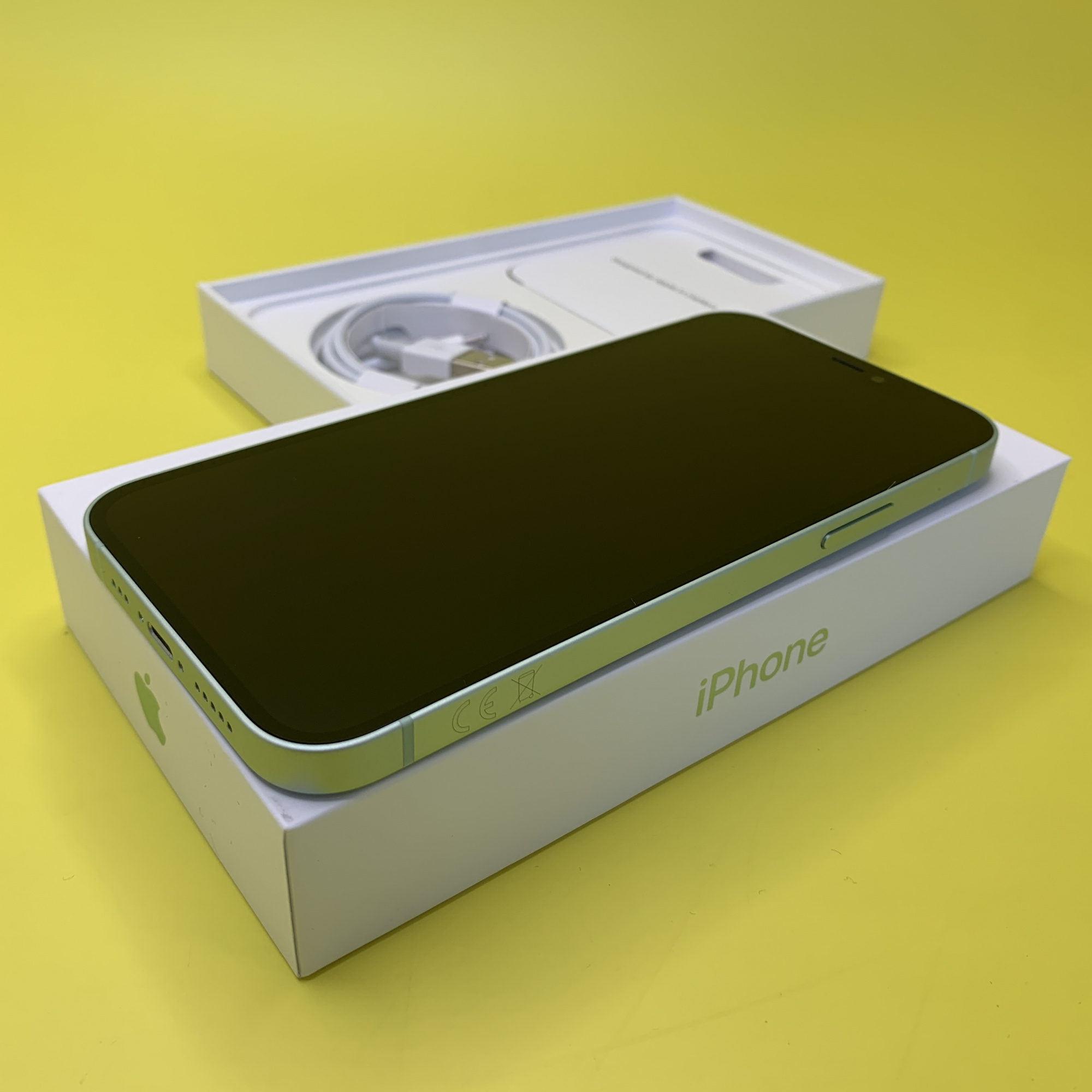 Купить iPhone 12 256gb Green (Б\У) в Москве