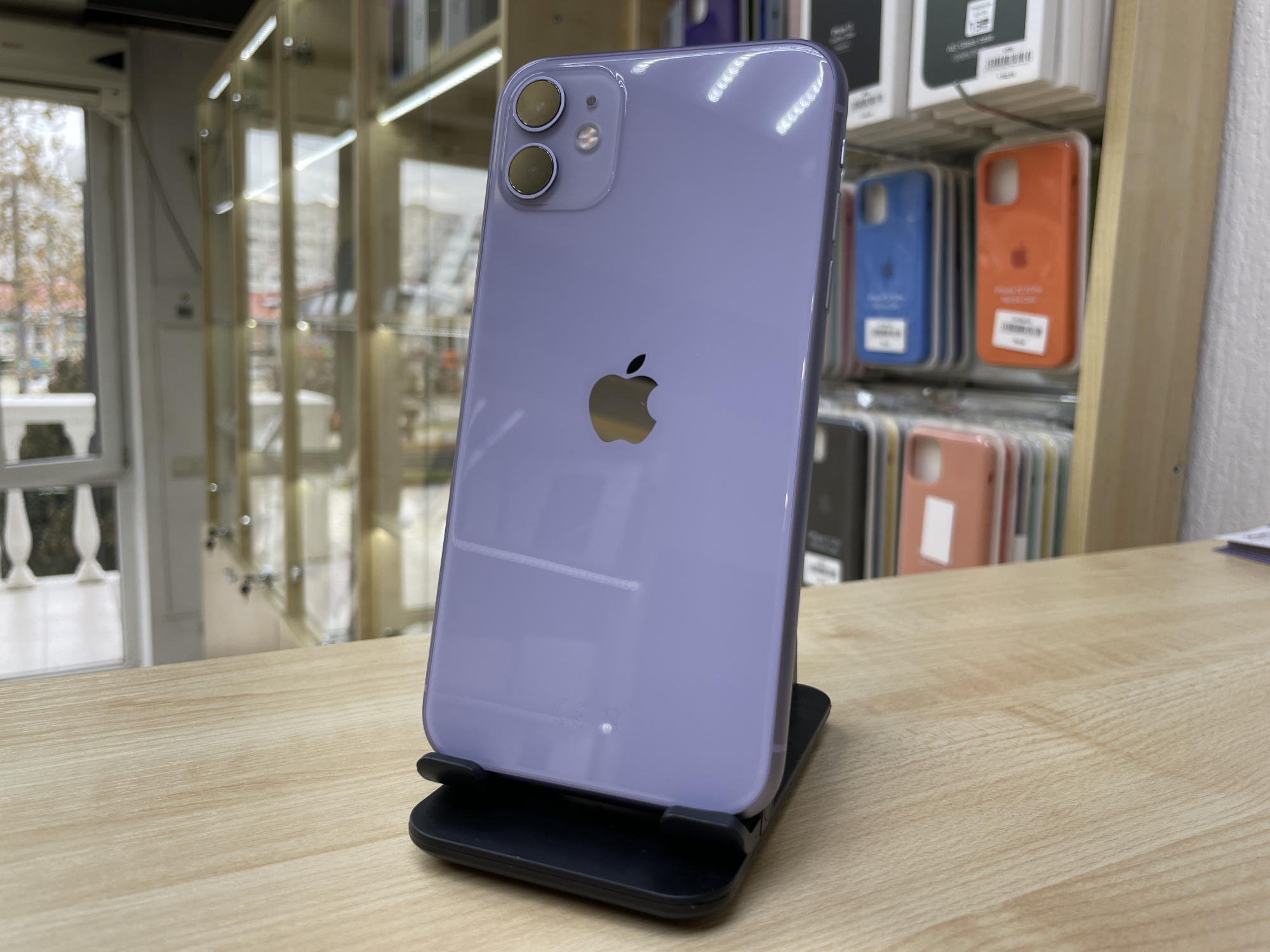 Купить iPhone 11 64gb Purple (Б\У) в Симферополе