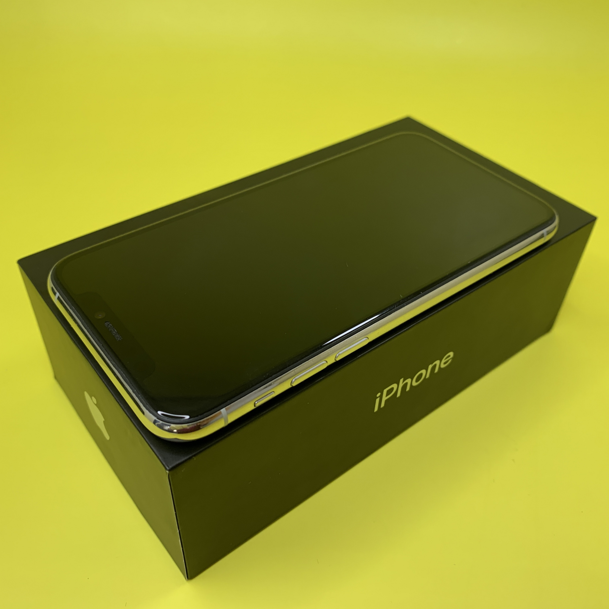 Купить iPhone 11 Pro 64gb Silver (Б\У) в Симферополе