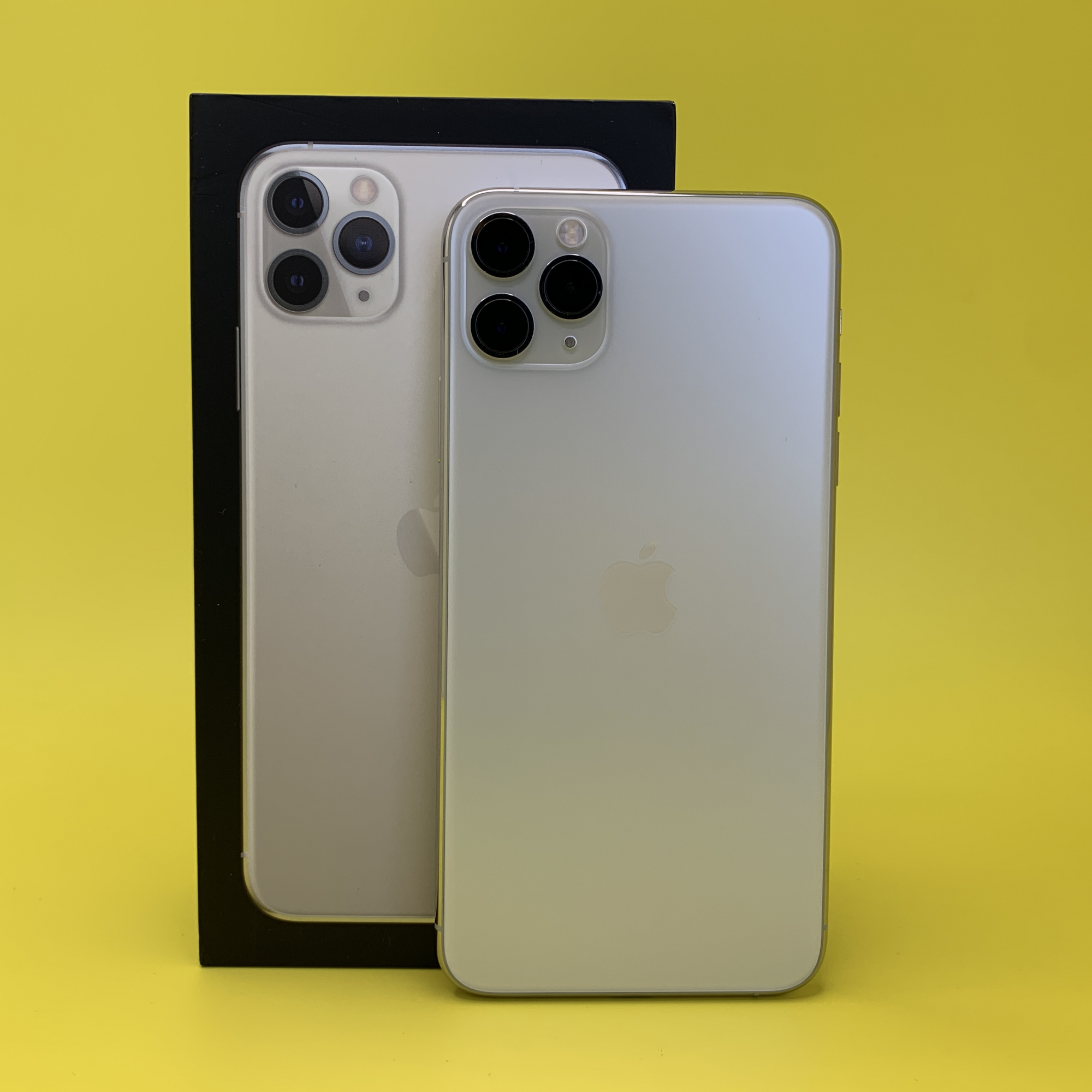 Купить iPhone 11 Pro Max 64gb Silver (Б\У) в Москве