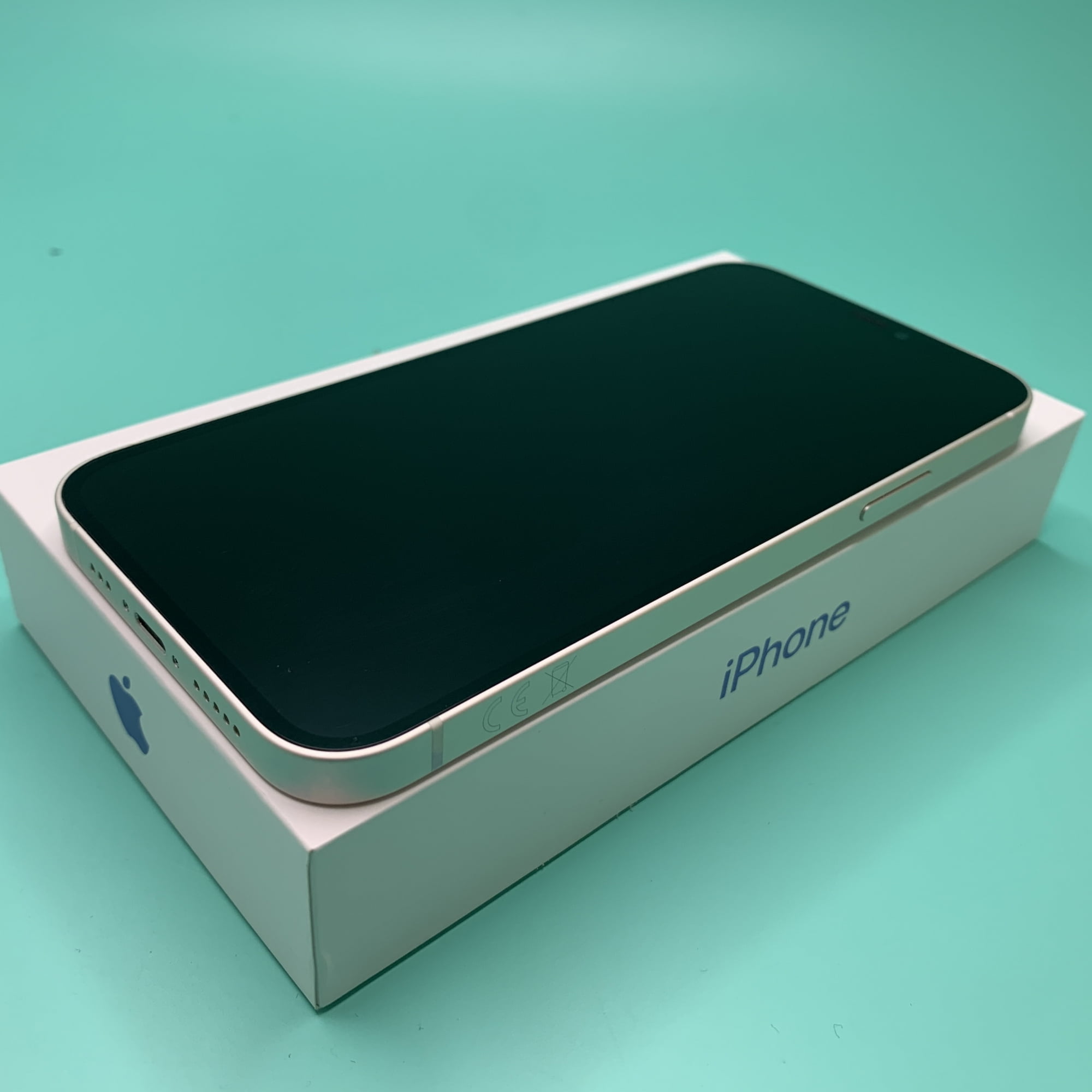 Купить iPhone 12 64gb White (Б\У) в Симферополе