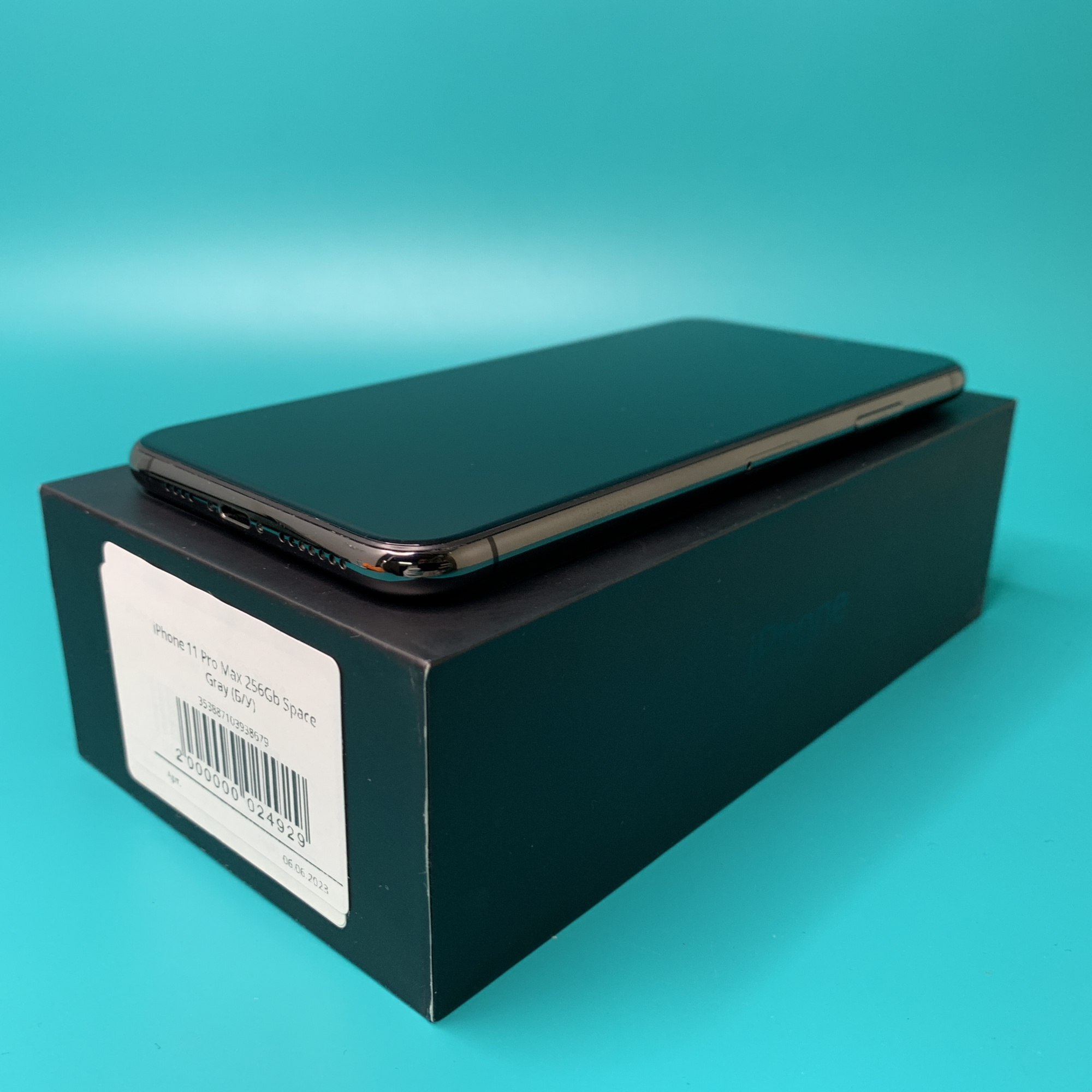 Купить iPhone 11 Pro Max 256gb Graphite (Б\У) в Москве