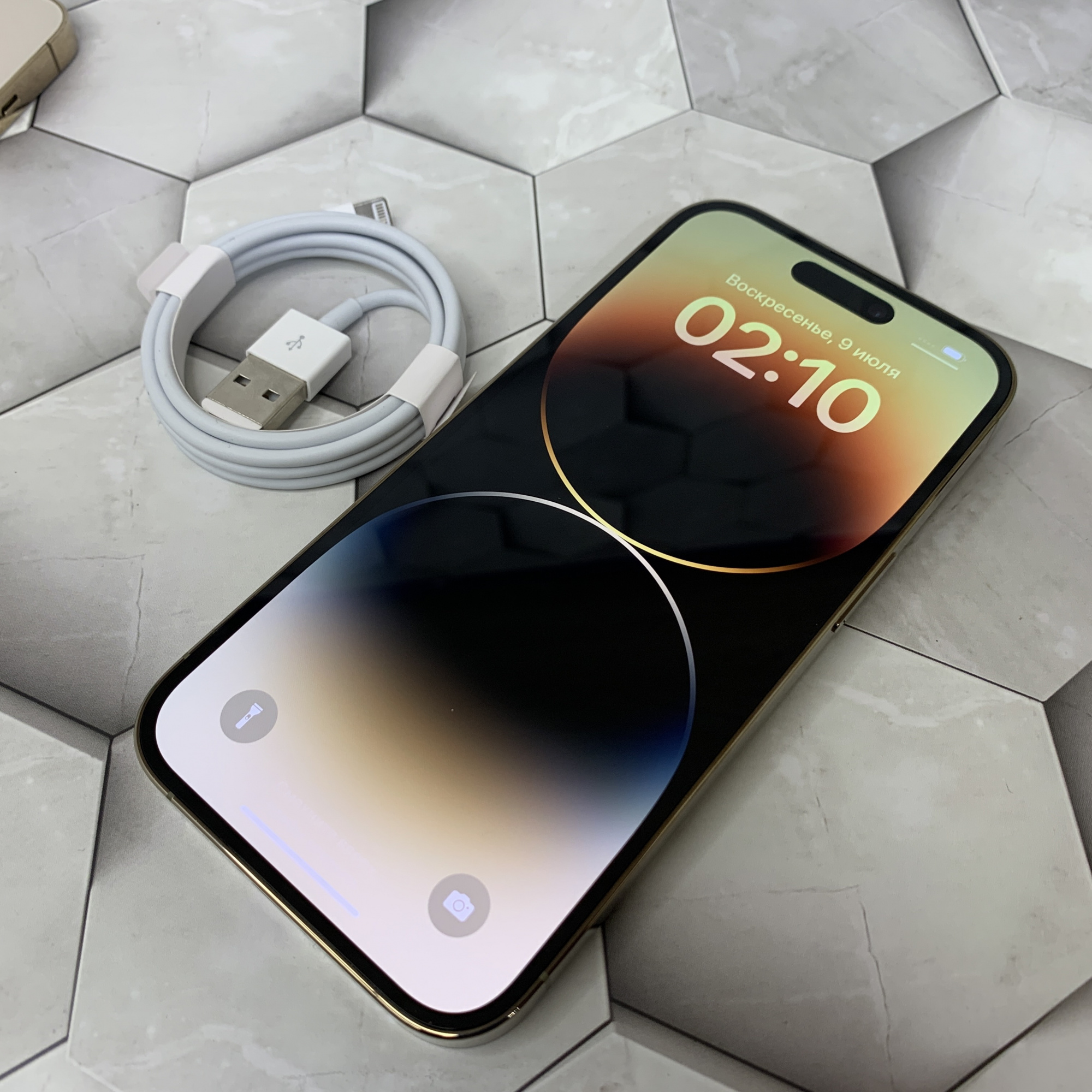 Купить iPhone 14 Pro 128gb Gold (Б\У) в Симферополе