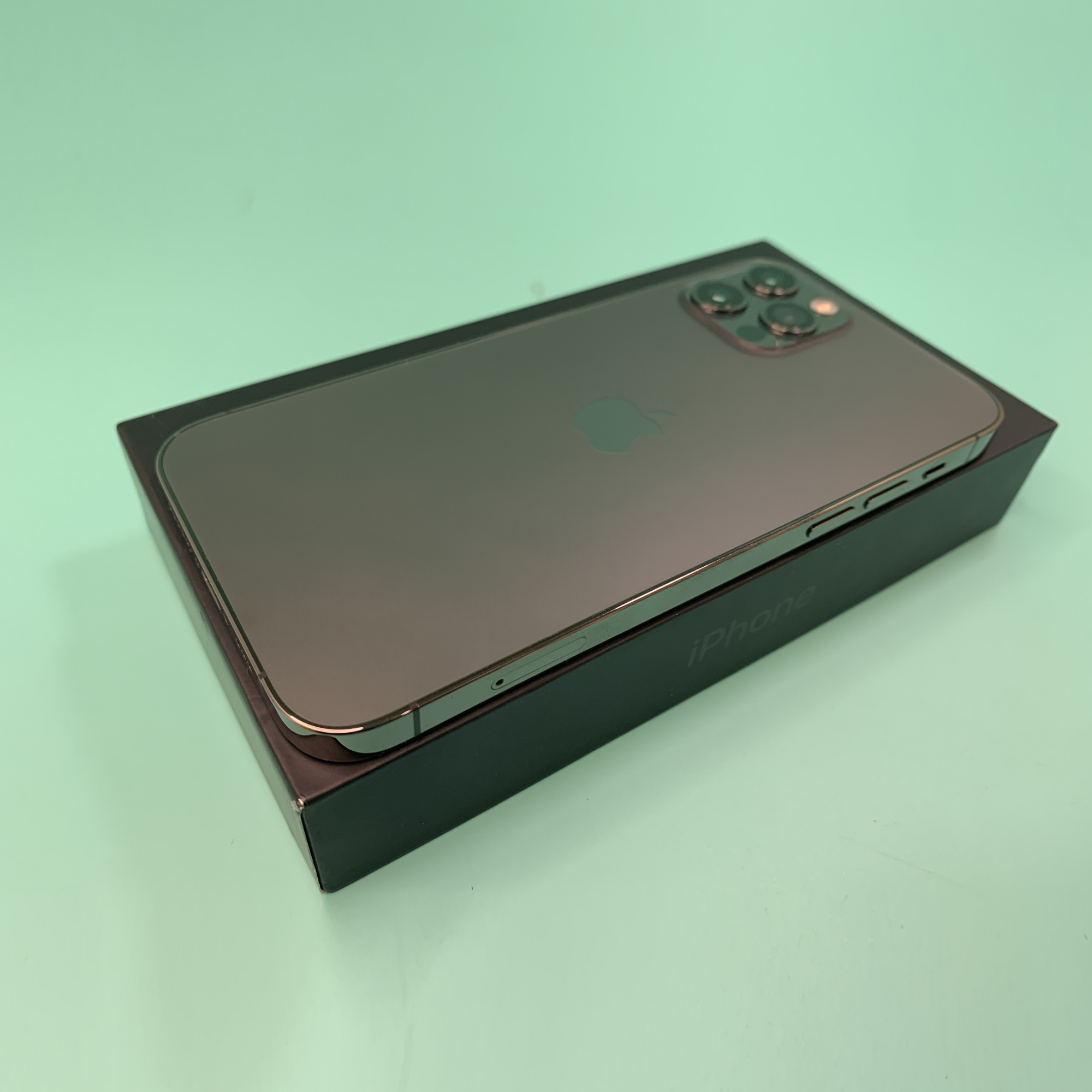 Купить iPhone 12 Pro 128gb Graphite (Б\У) в Симферополе