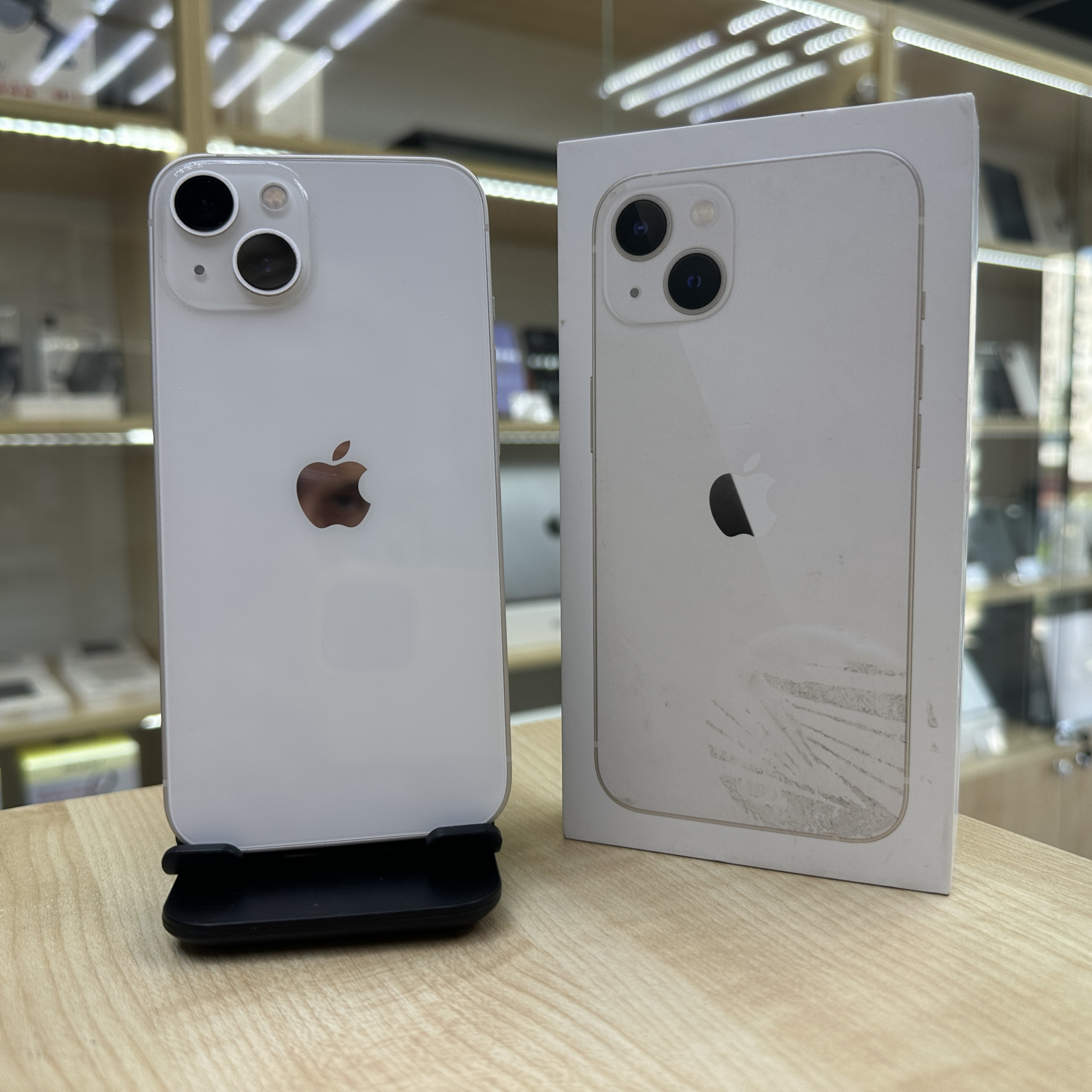 Купить iPhone 13 128gb Starlight (Б\У) в Симферополе