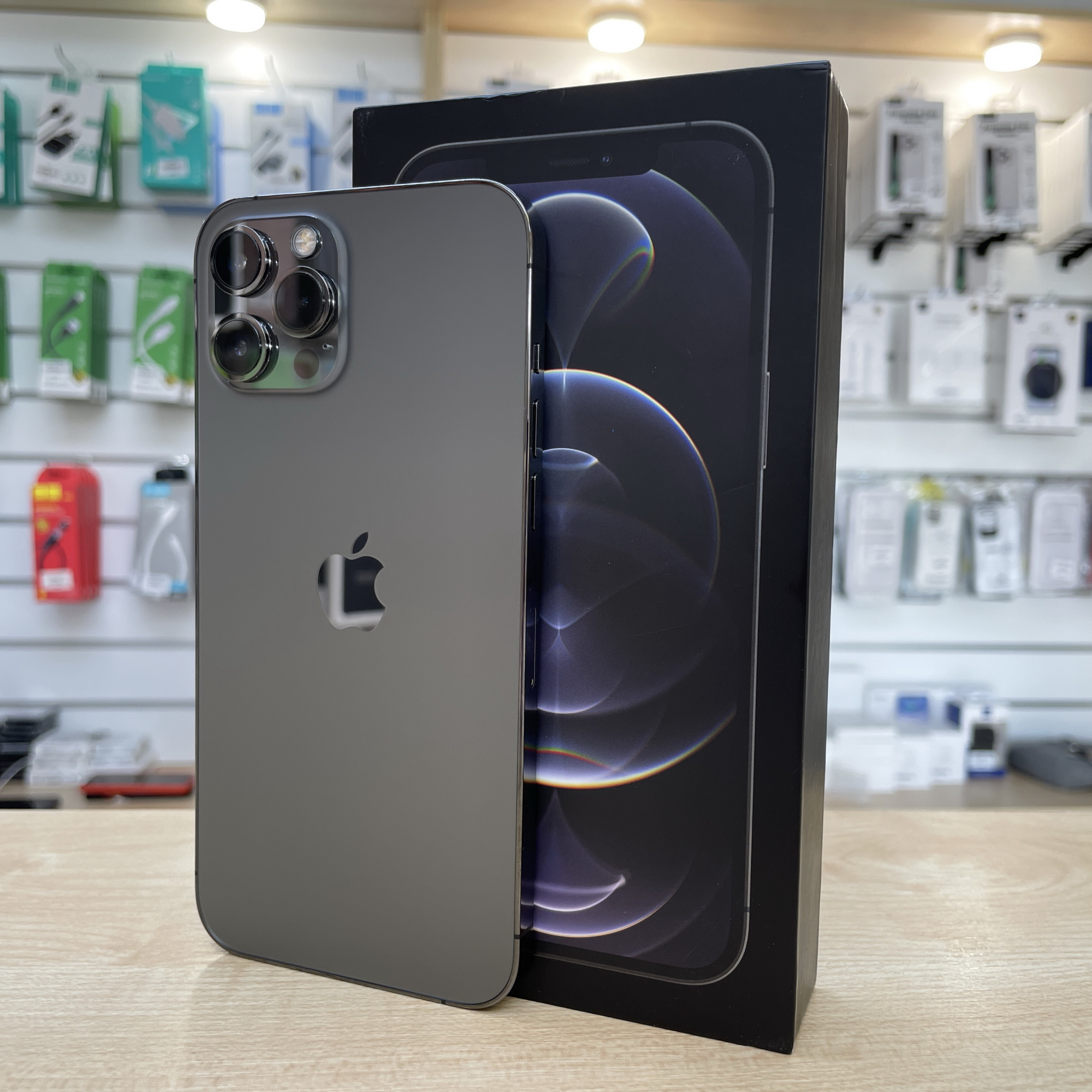 Купить iPhone 12 Pro Max 256gb Graphite (Б\У) в Симферополе
