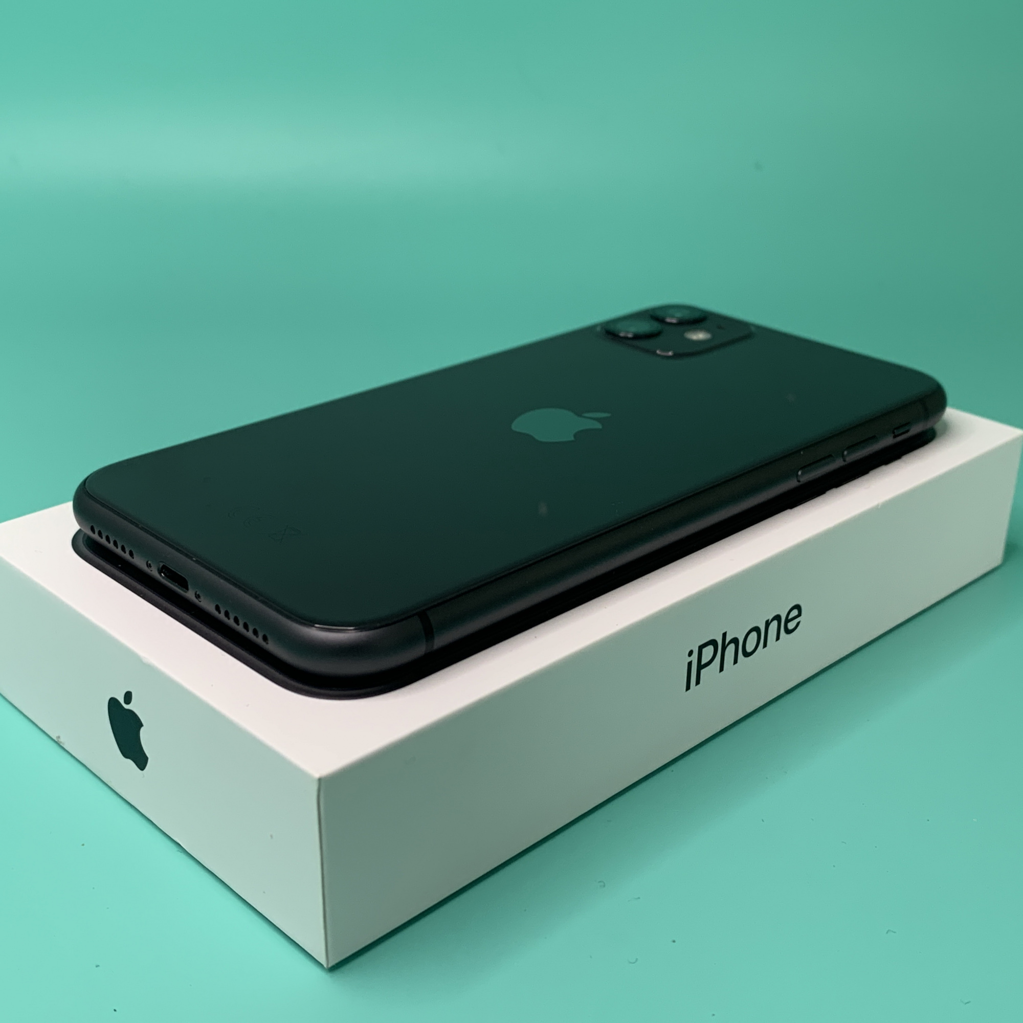 Купить iPhone 11 64gb Black (Б\У) в Симферополе