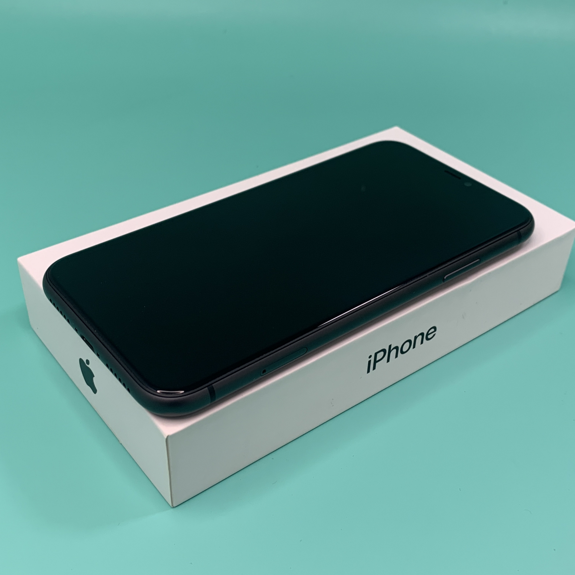 Купить iPhone 11 64gb Black (Б\У) в Симферополе