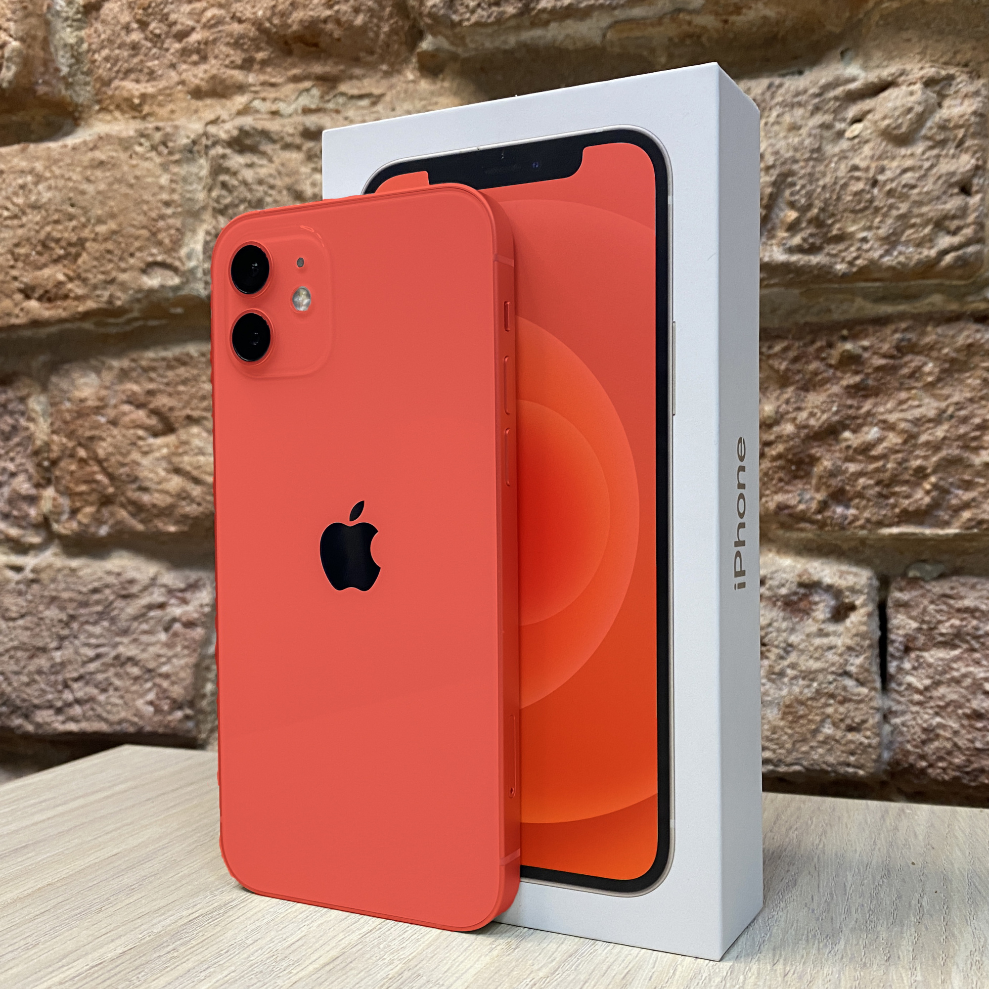 Купить iPhone 12 256gb Product (Red) (Б\У) в Москве
