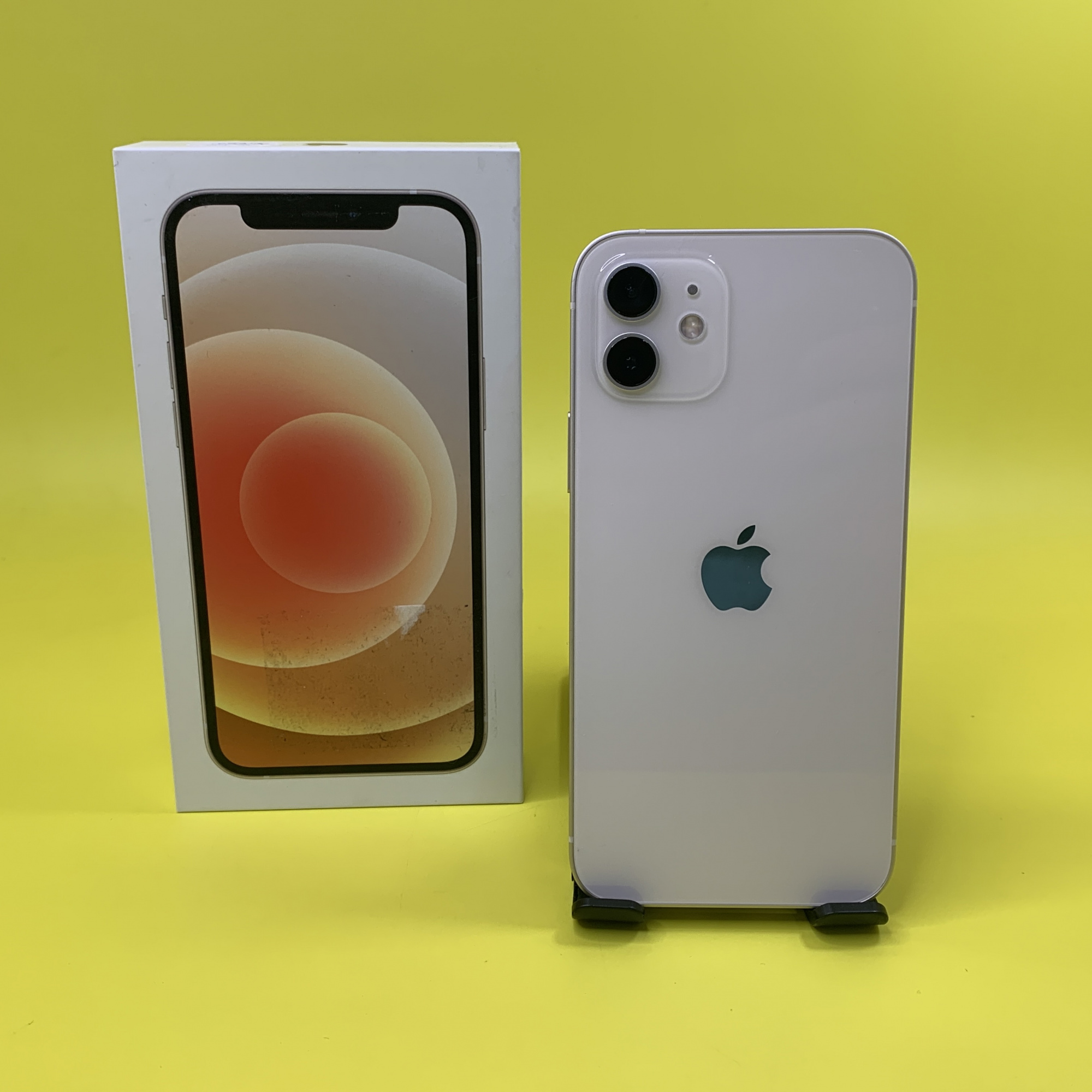 Купить iPhone 12 64gb White (Б\У) в Симферополе