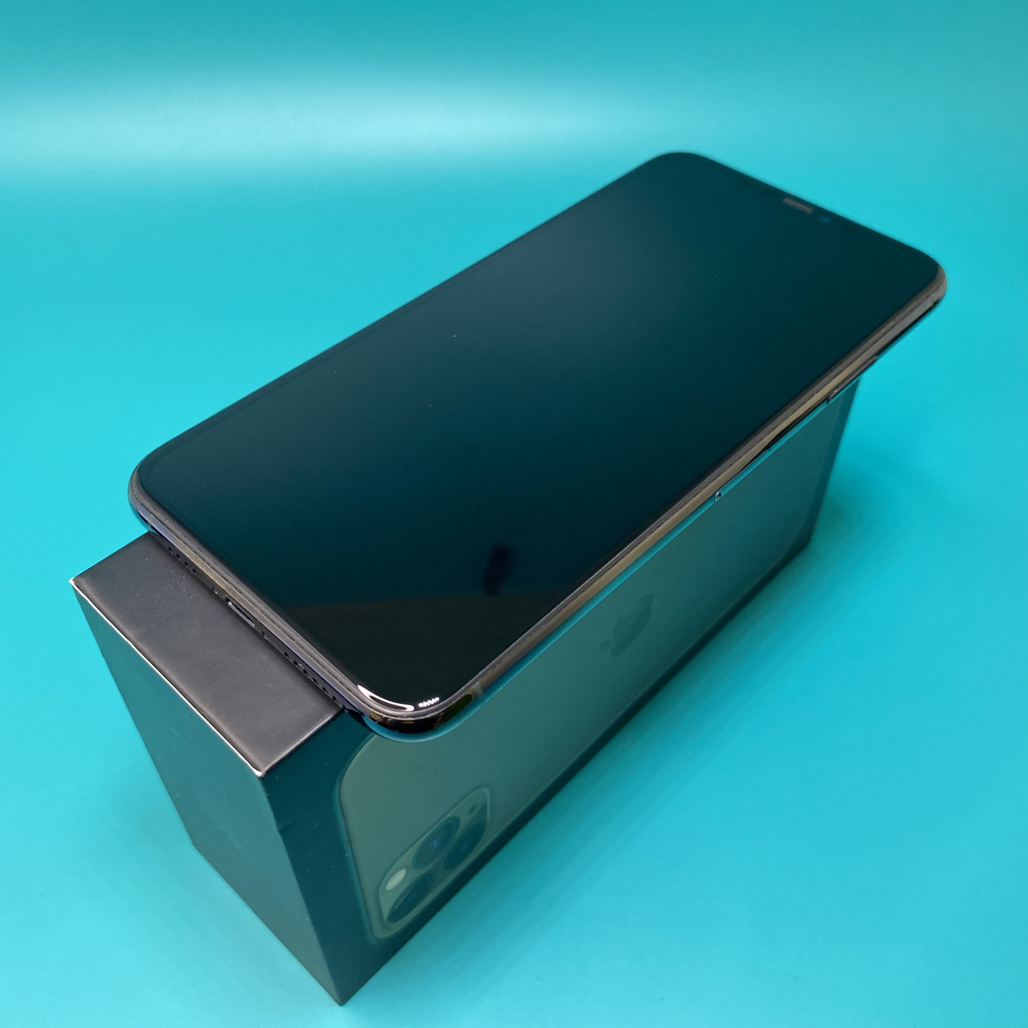 Купить iPhone 11 Pro Max 256gb Graphite (Б\У) в Москве