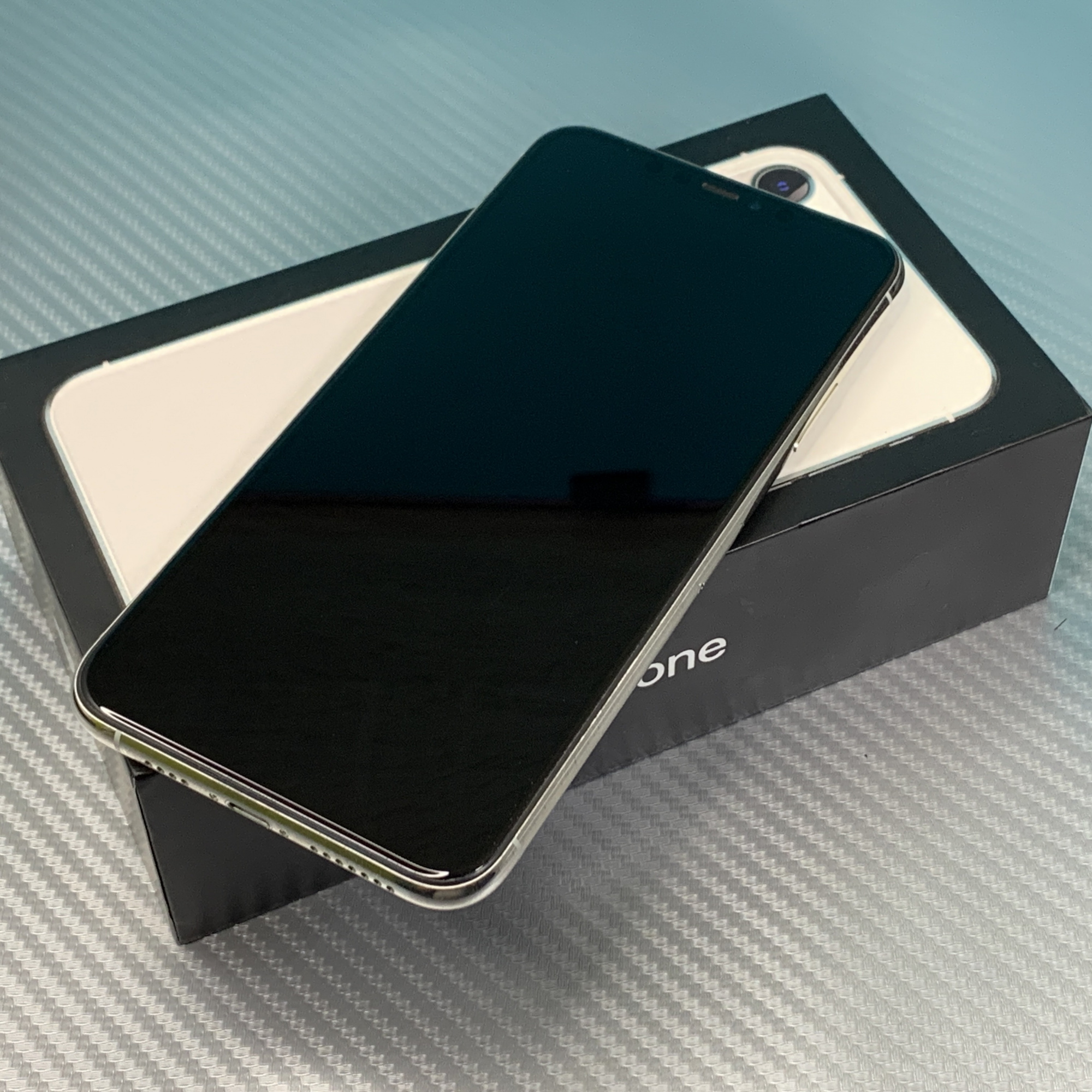 Купить iPhone 11 Pro Max 256gb Silver (Б\У) в Москве