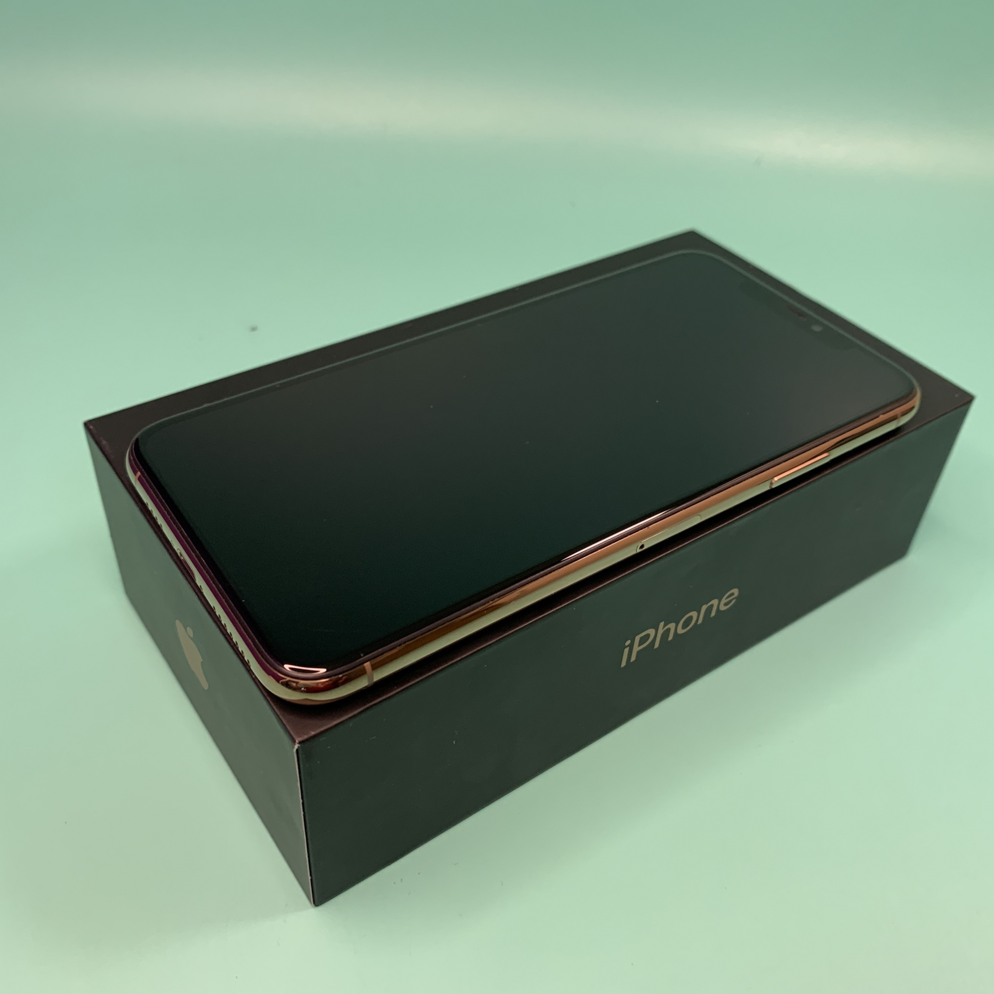 Купить iPhone 11 Pro Max 512gb Gold (Б\У) в Москве