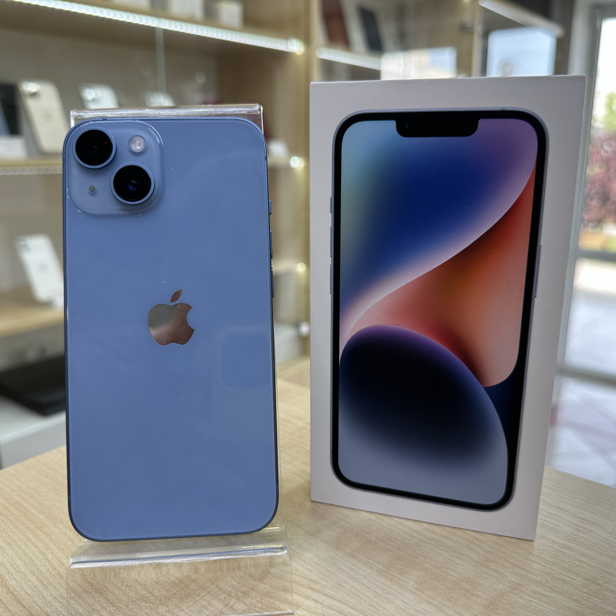 Купить iPhone 14 128gb Blue (Б\У) в Москве