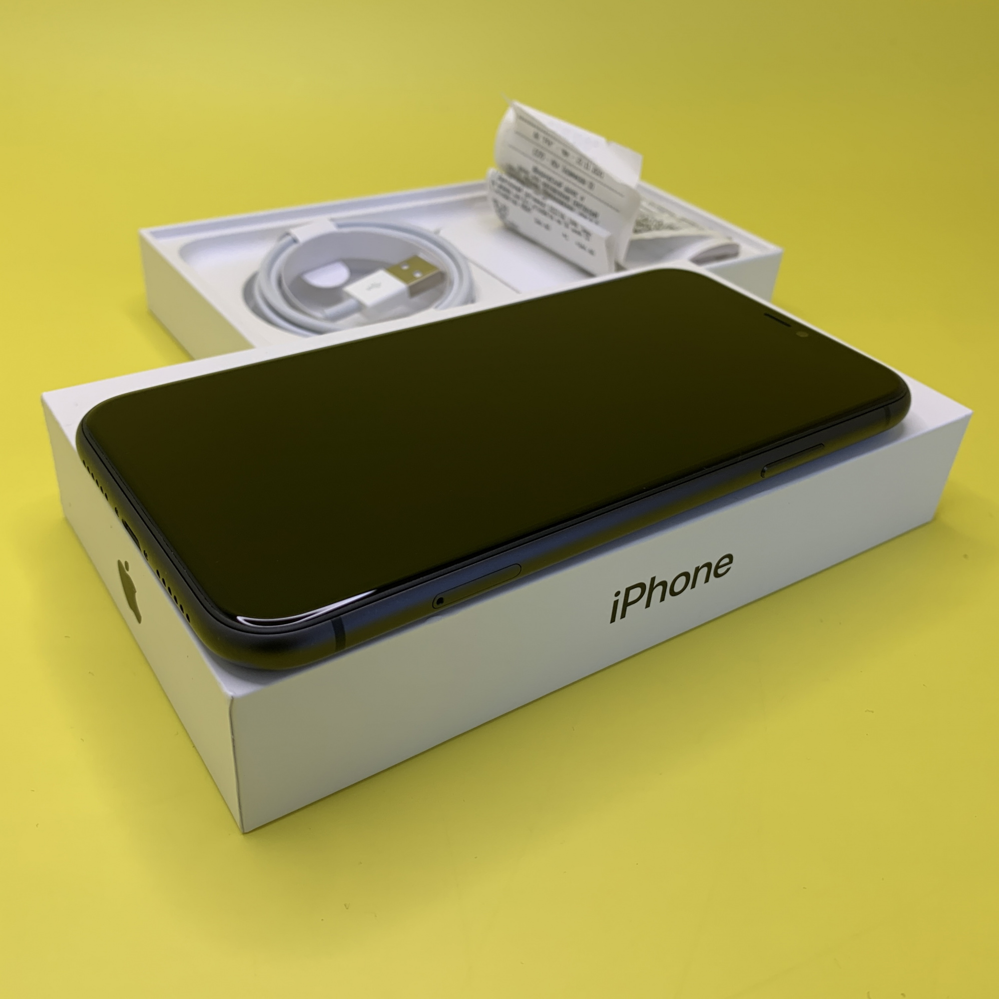 Купить iPhone 11 256gb Black (Б\У) в Москве