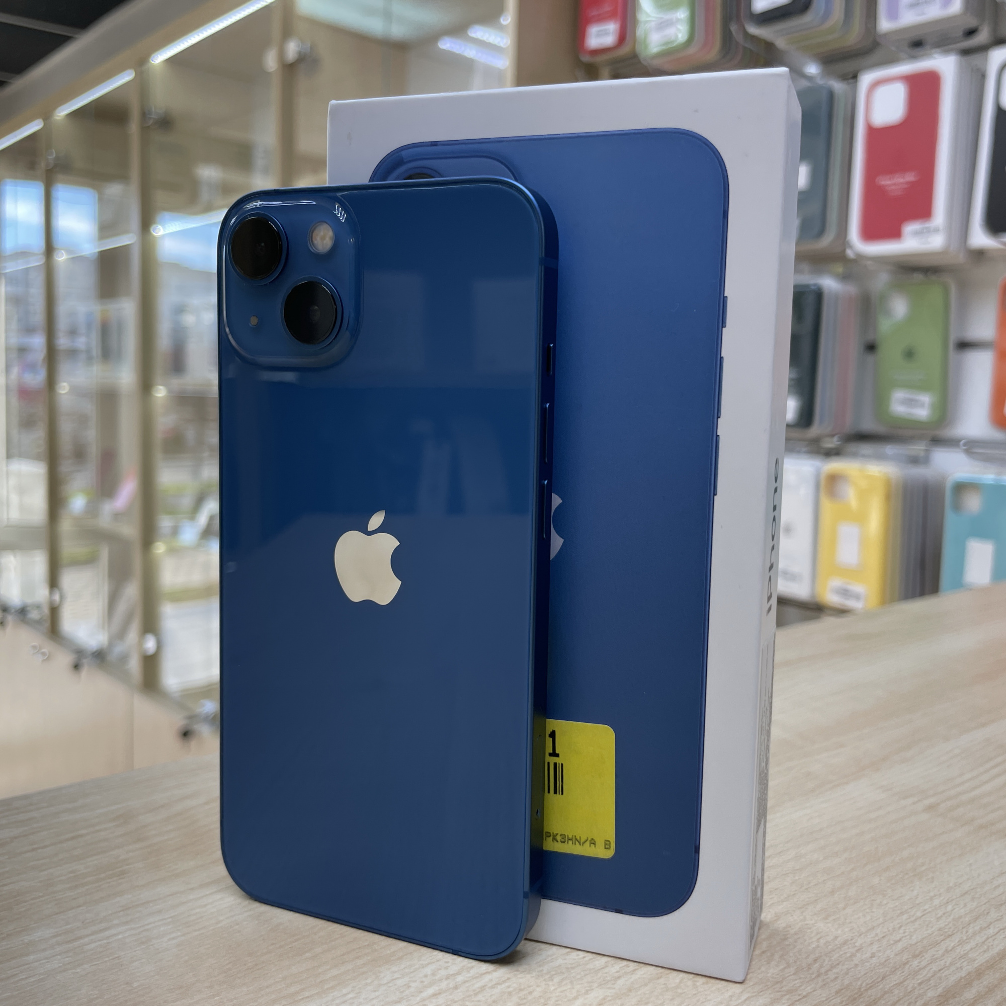 Купить iPhone 13 256gb Blue (Б\У) в Симферополе