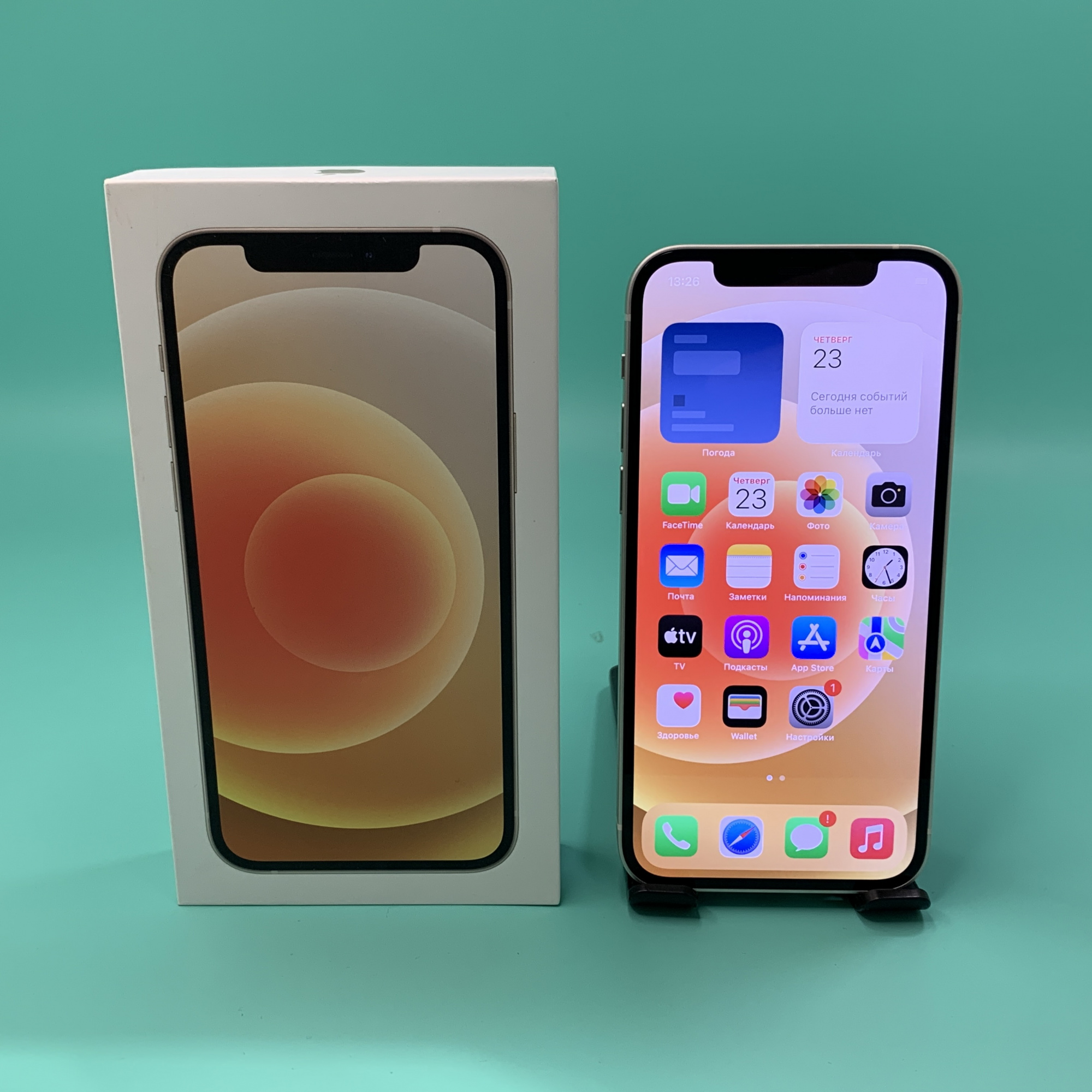 Купить iPhone 12 256gb White (Б\У) в Москве