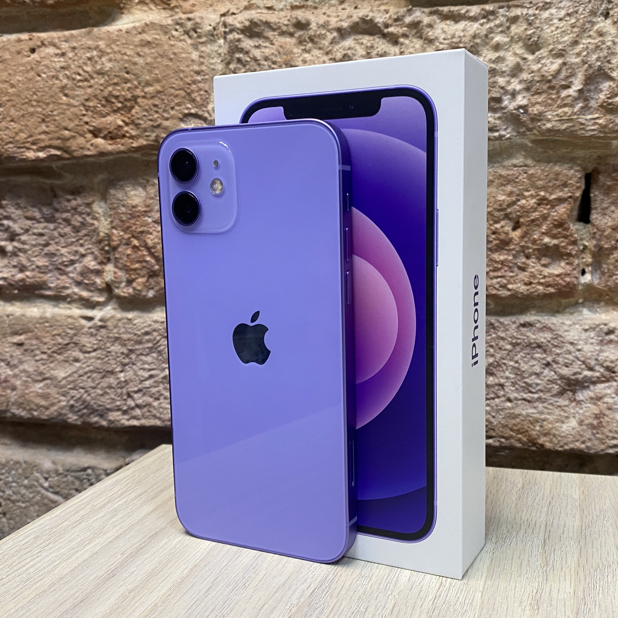 Купить iPhone 12 256gb Purple (Б\У) в Москве