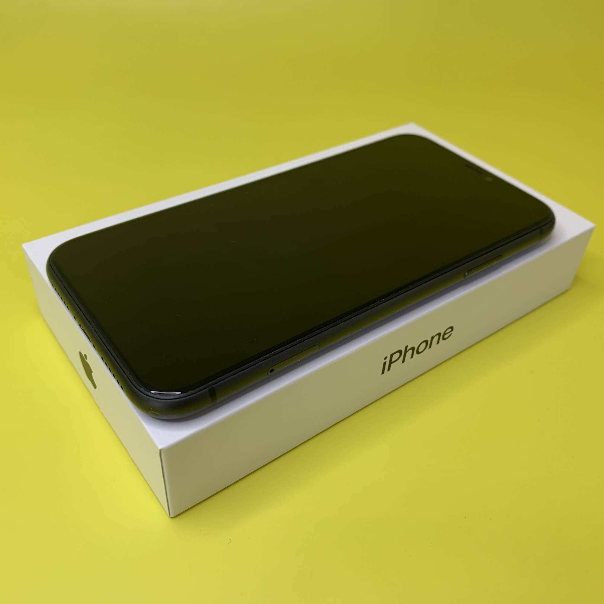 Купить iPhone 11 256gb Black (Б\У) в Москве