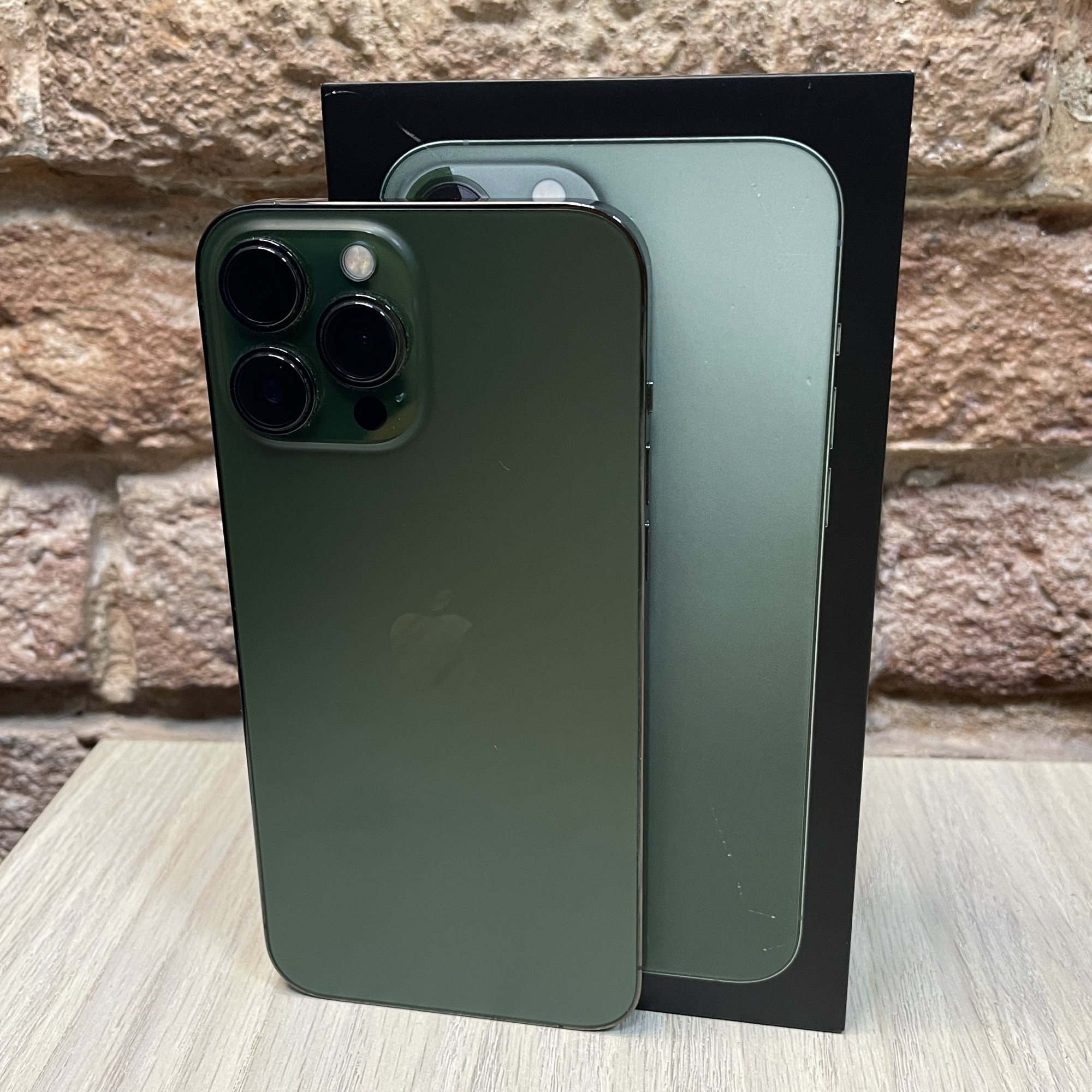 Купить iPhone 13 Pro 128gb Alpine Green (Б\У) в Симферополе