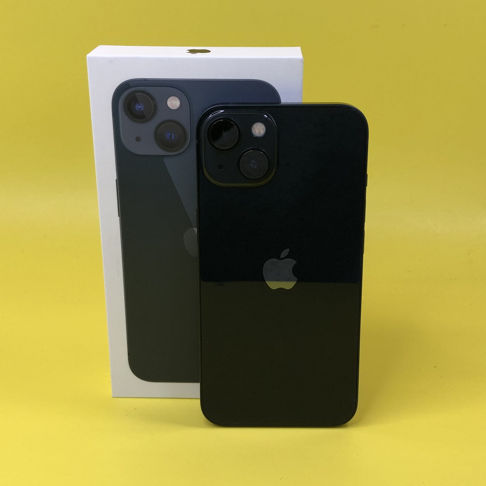 Купить iPhone 13 128gb Midnight (Б\У) в Симферополе