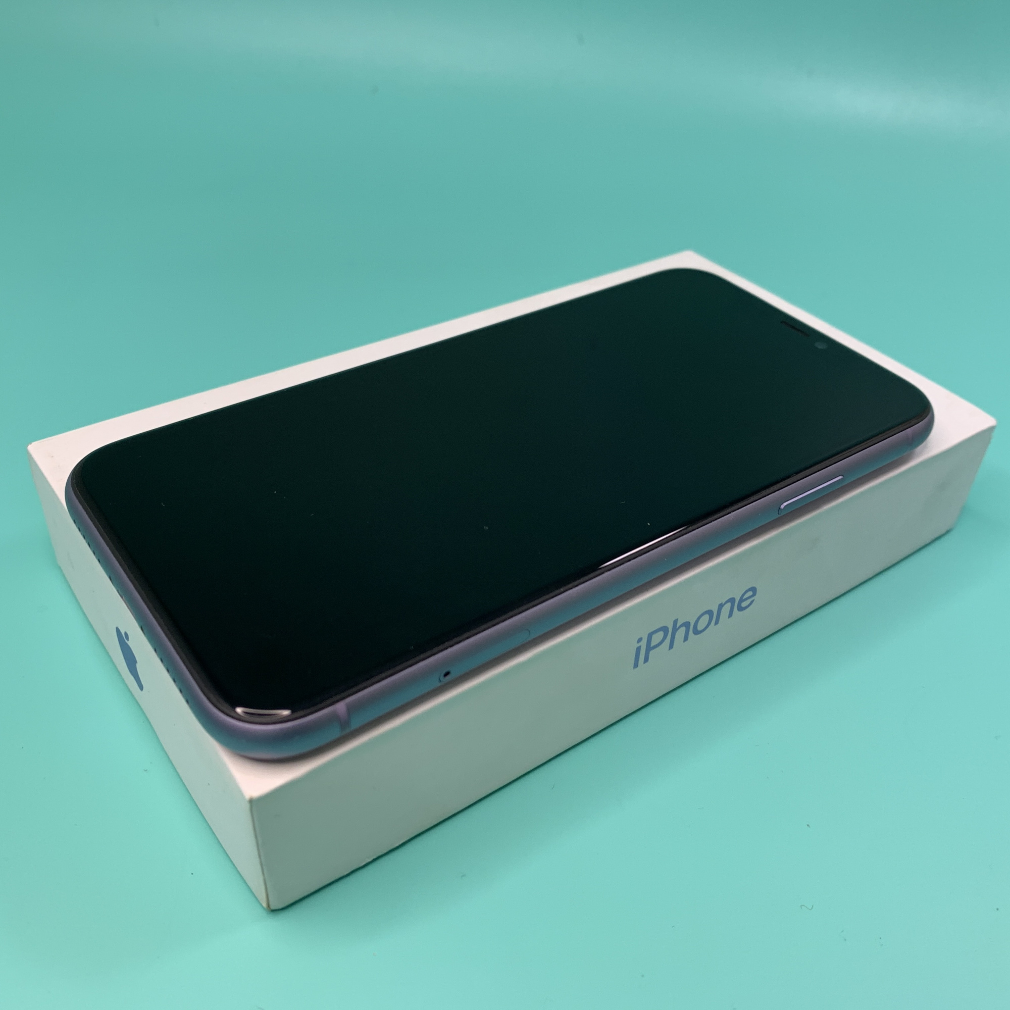 Купить iPhone 11 64gb Purple (Б\У) в Симферополе