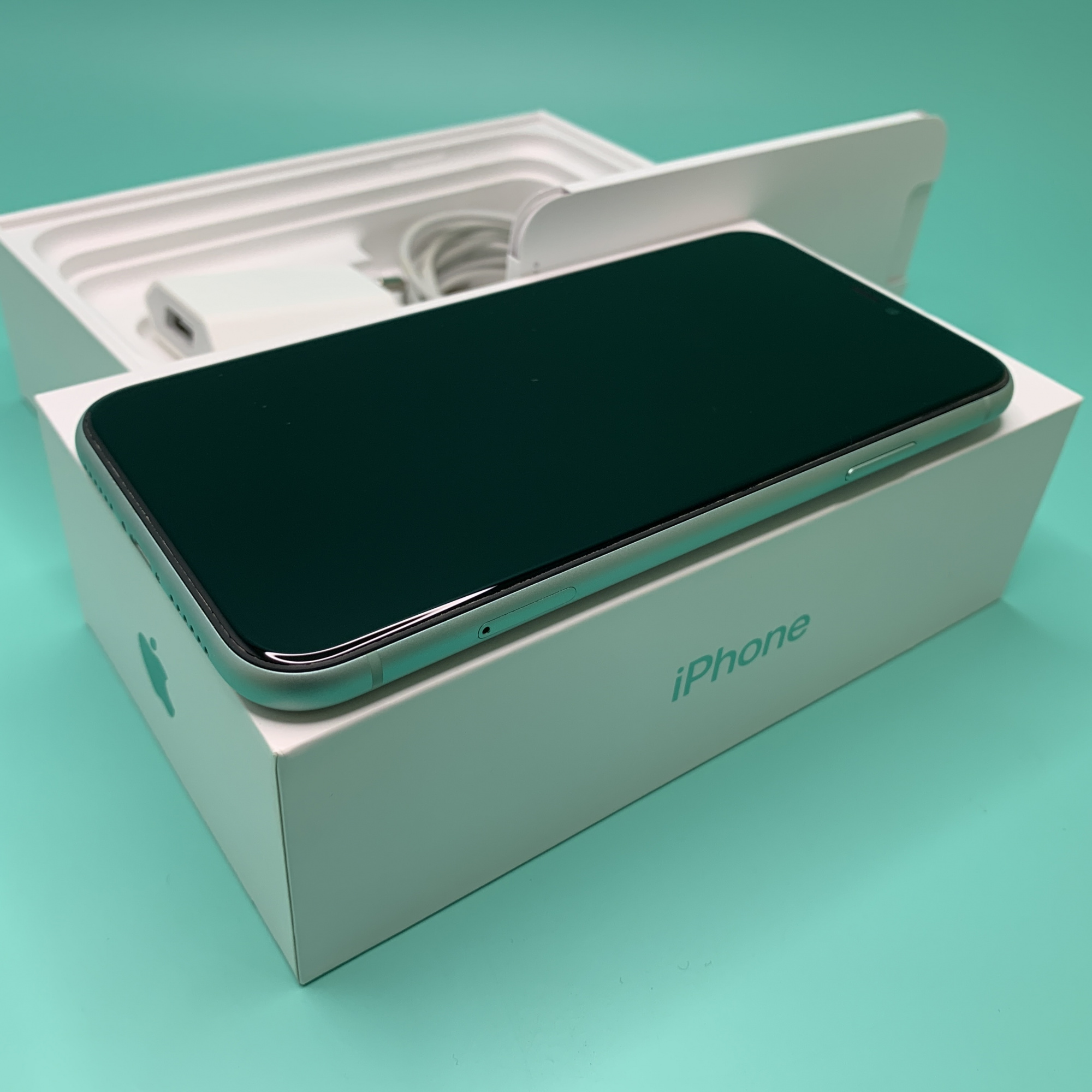 Купить iPhone 11 256gb Green (Б\У) в Москве