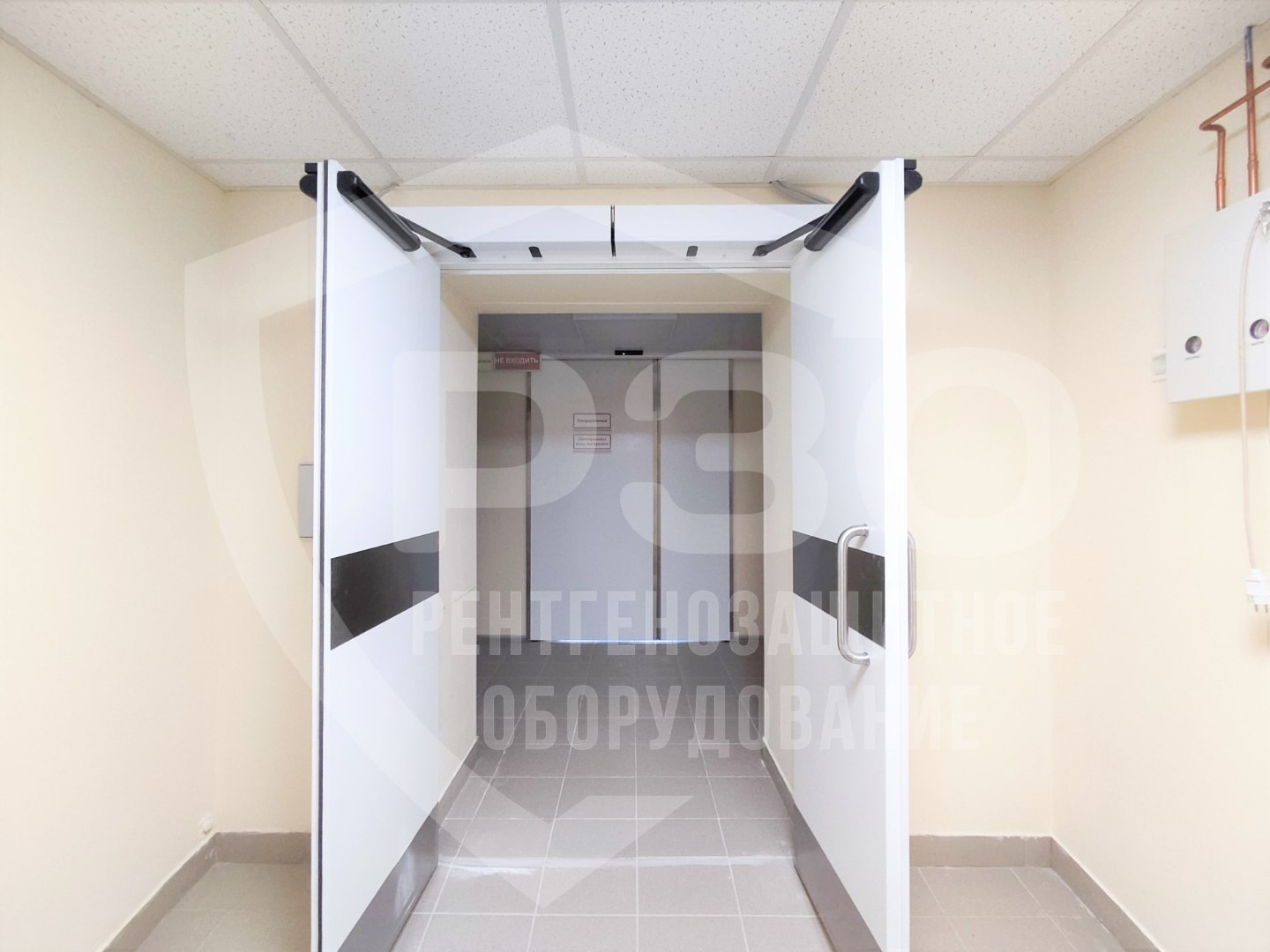 Дверь рентгенозащитная автоматическая распашная