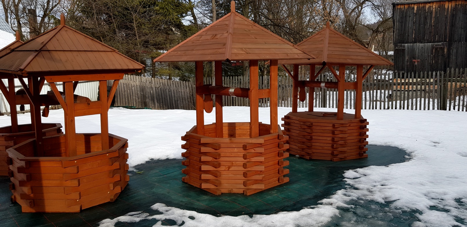 Drewniana architektura ogrodowa