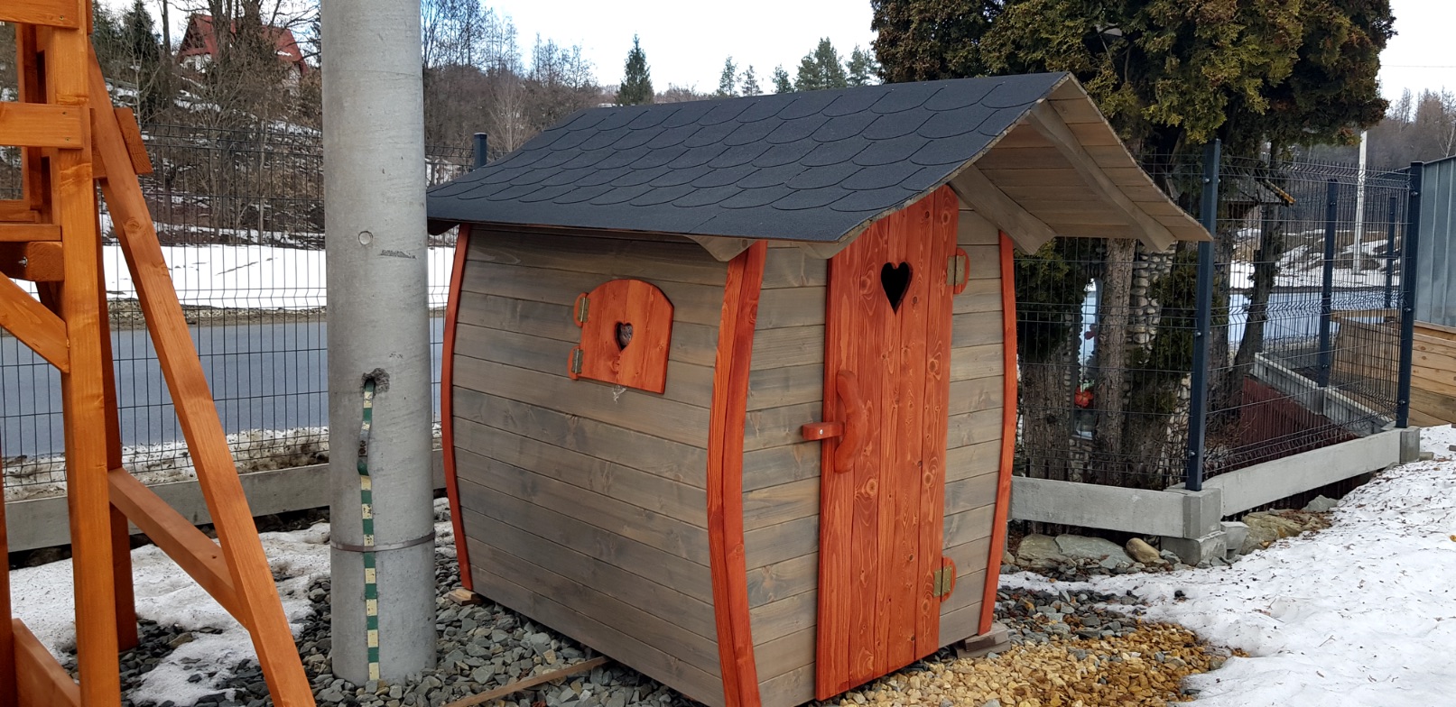 Drewniana architektura ogrodowa