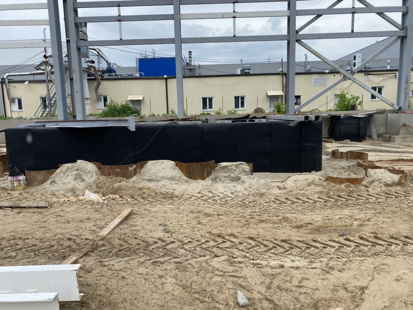 Виброизвлечение шпунта Ларсена GU 22N, г. Белоозерск, Московская область