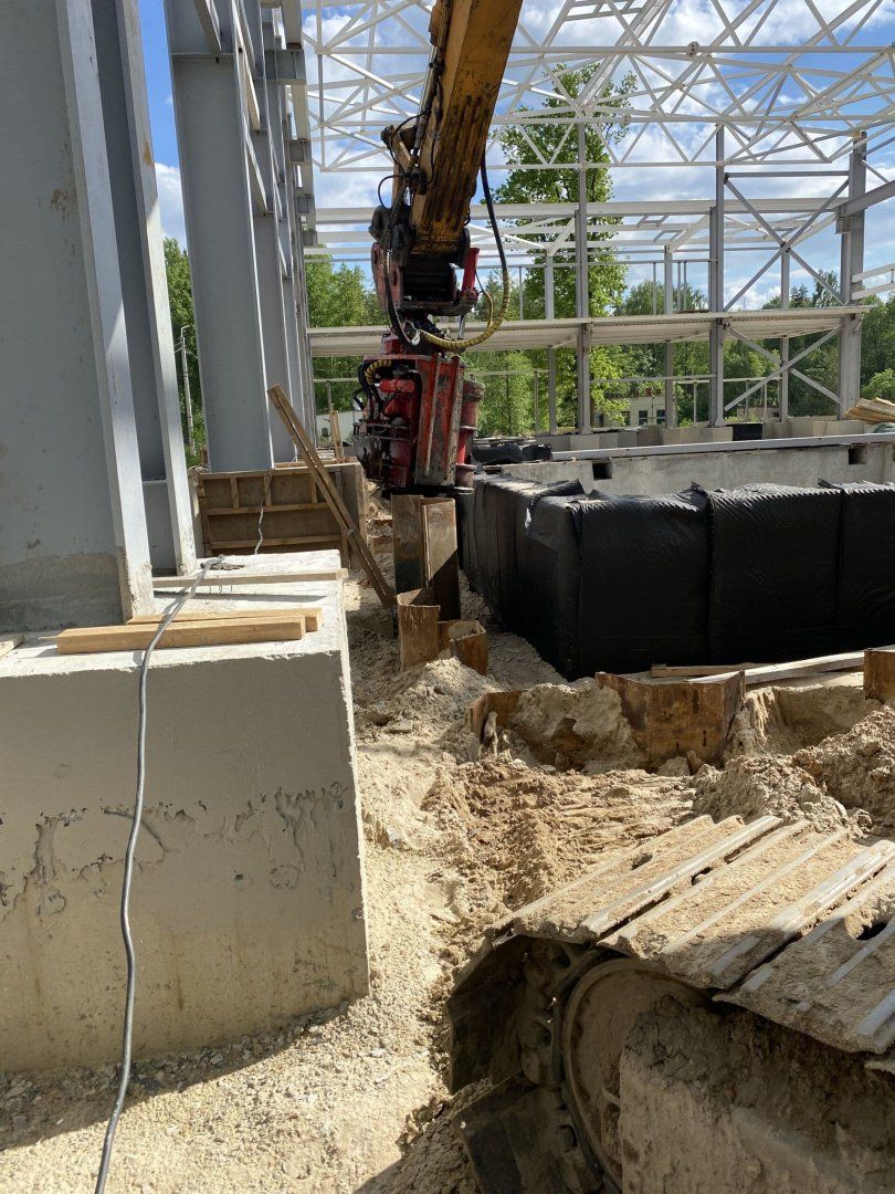 Виброизвлечение шпунта Ларсена GU 22N, г. Белоозерск, Московская область