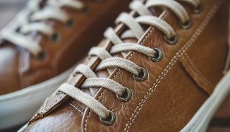 Материалы для изготовления обуви: полное руководство по выбору и свойствам