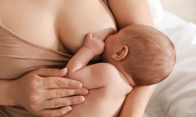 Svetovni teden dojenja s sloganom Omogočimo dojenje: podprimo zaposlene starše