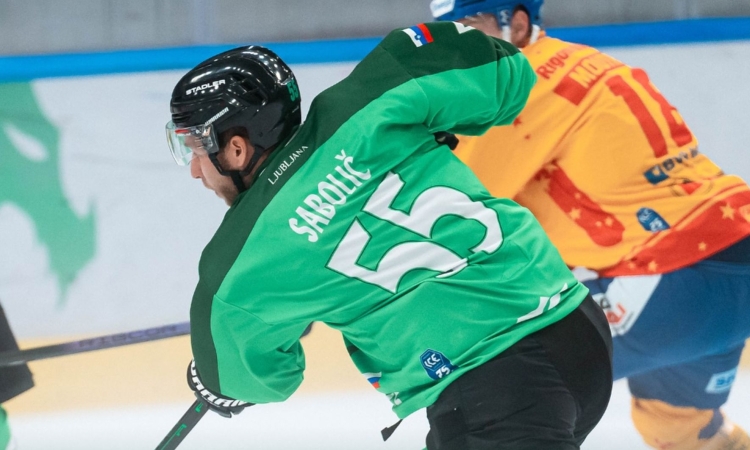 Hokejisti Olimpije Ljubljane so izgubili v Linzu z ekipo Black Wings z 2:4